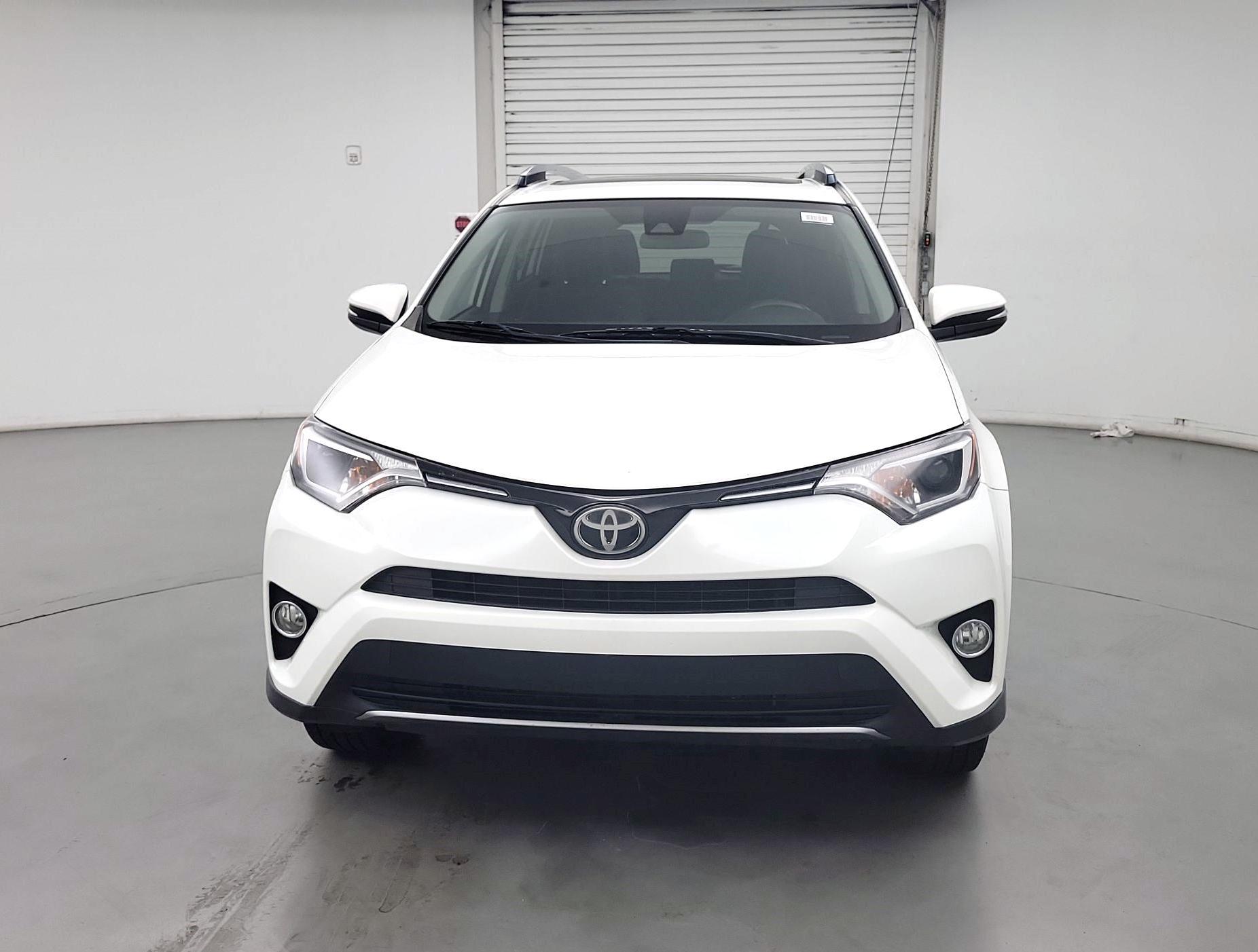 Thumbnail: 2017 Toyota RAV4 - 2