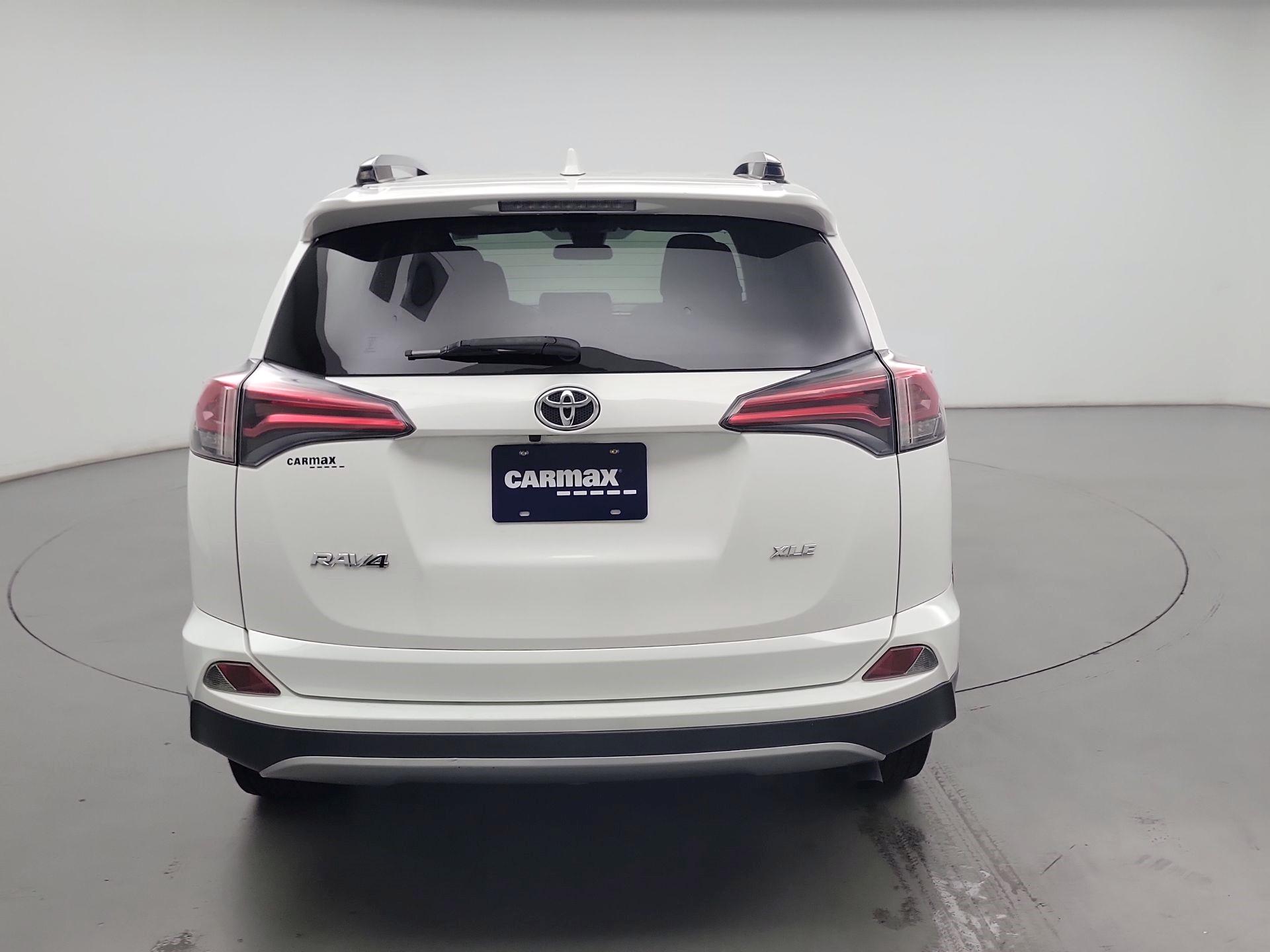 Thumbnail: 2017 Toyota RAV4 - 6
