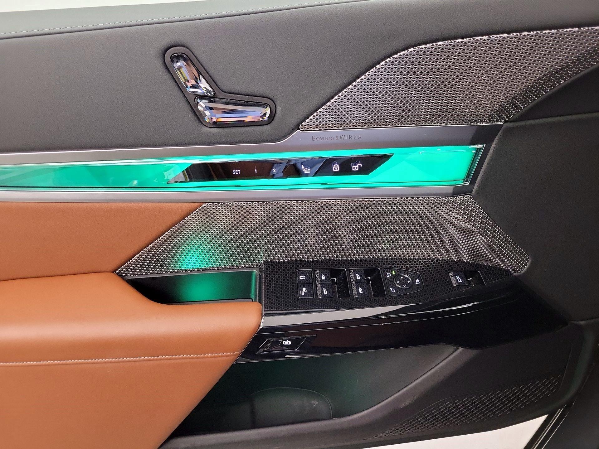 Thumbnail: 2023 BMW 7 Series - 10