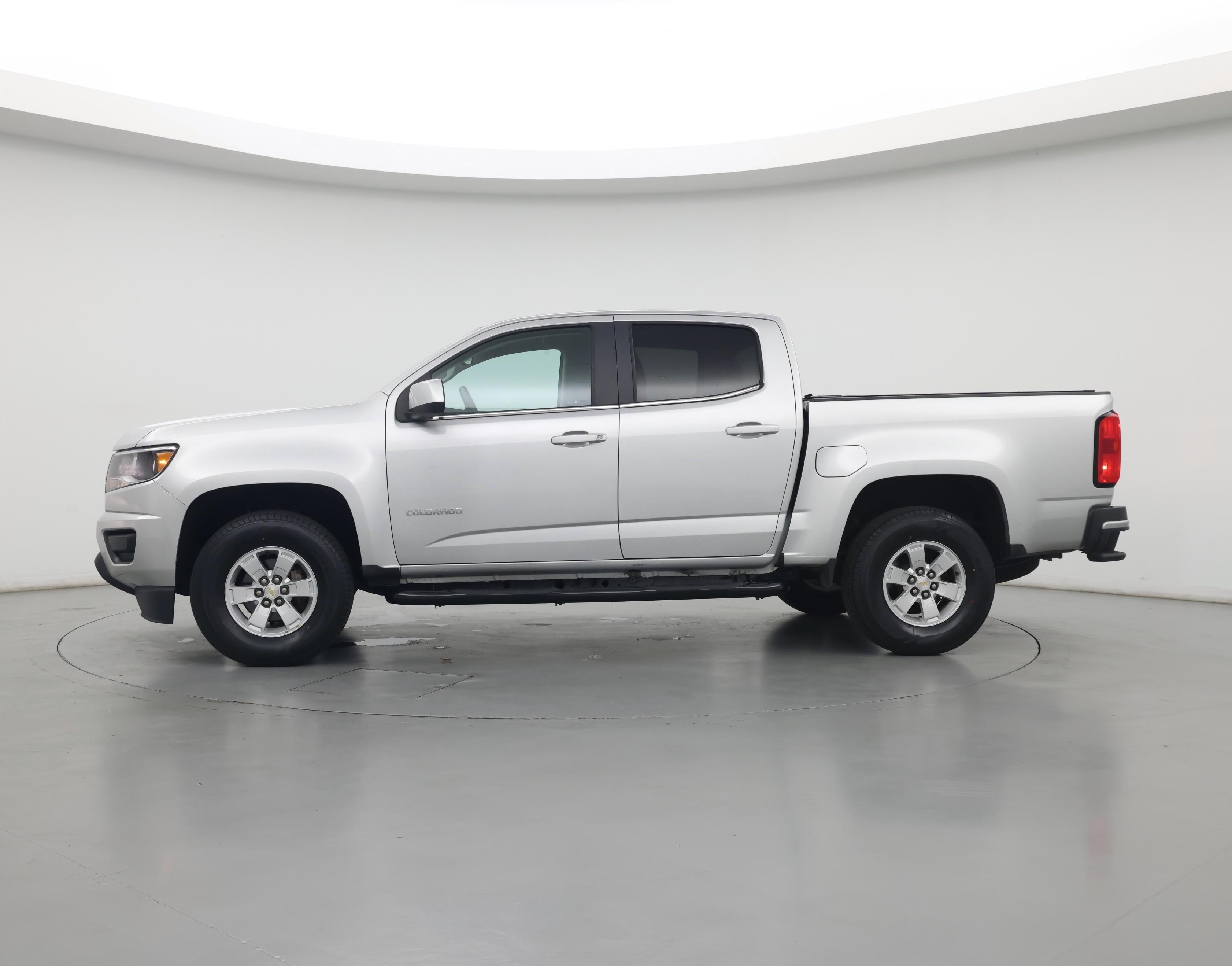 Thumbnail: 2020 Chevrolet Colorado - 3
