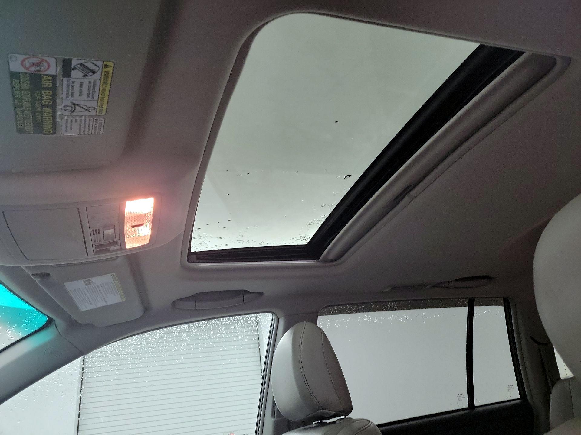 Thumbnail: 2013 Toyota Highlander - 19