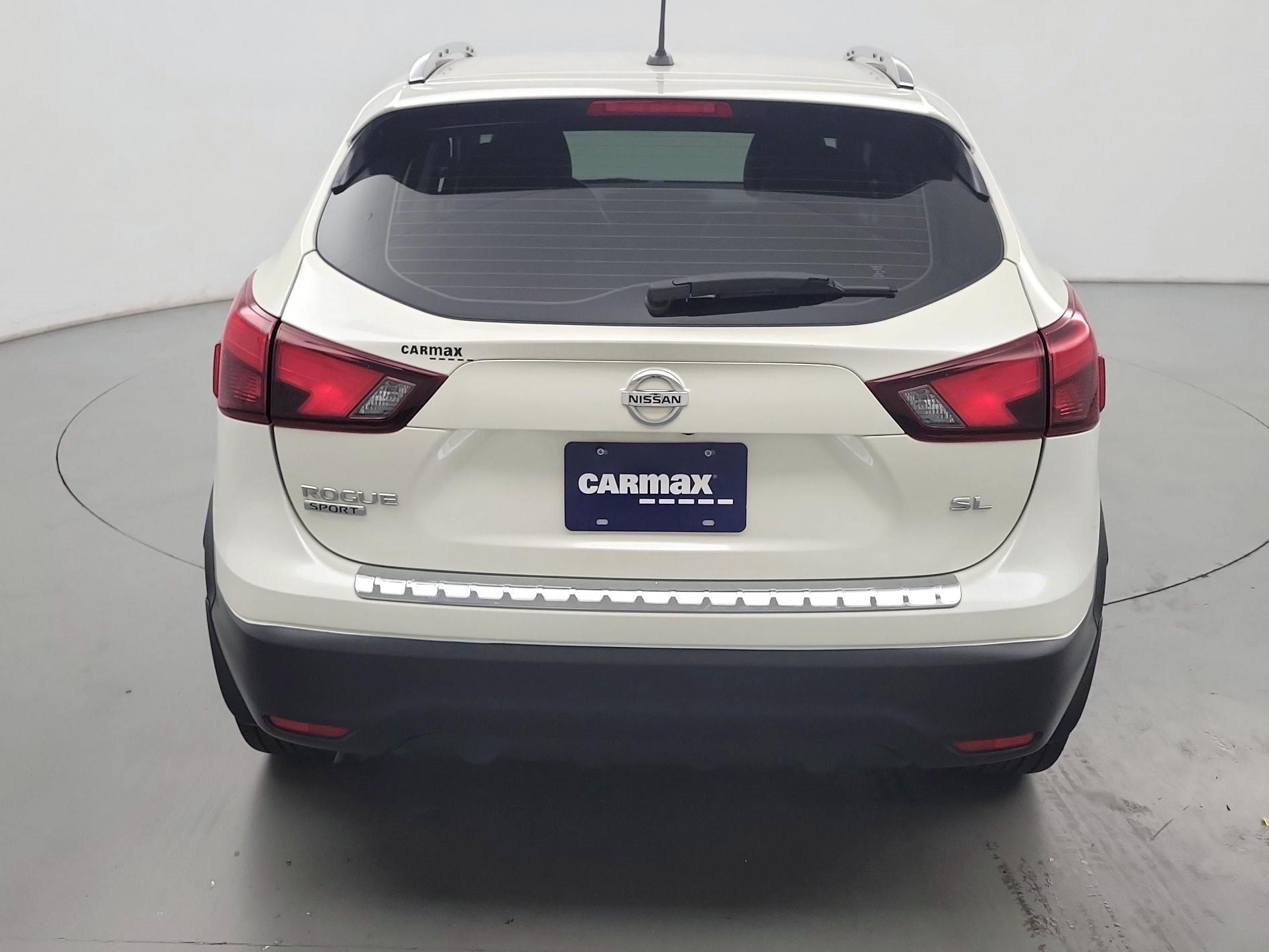 Thumbnail: 2017 Nissan Rogue Sport - 6