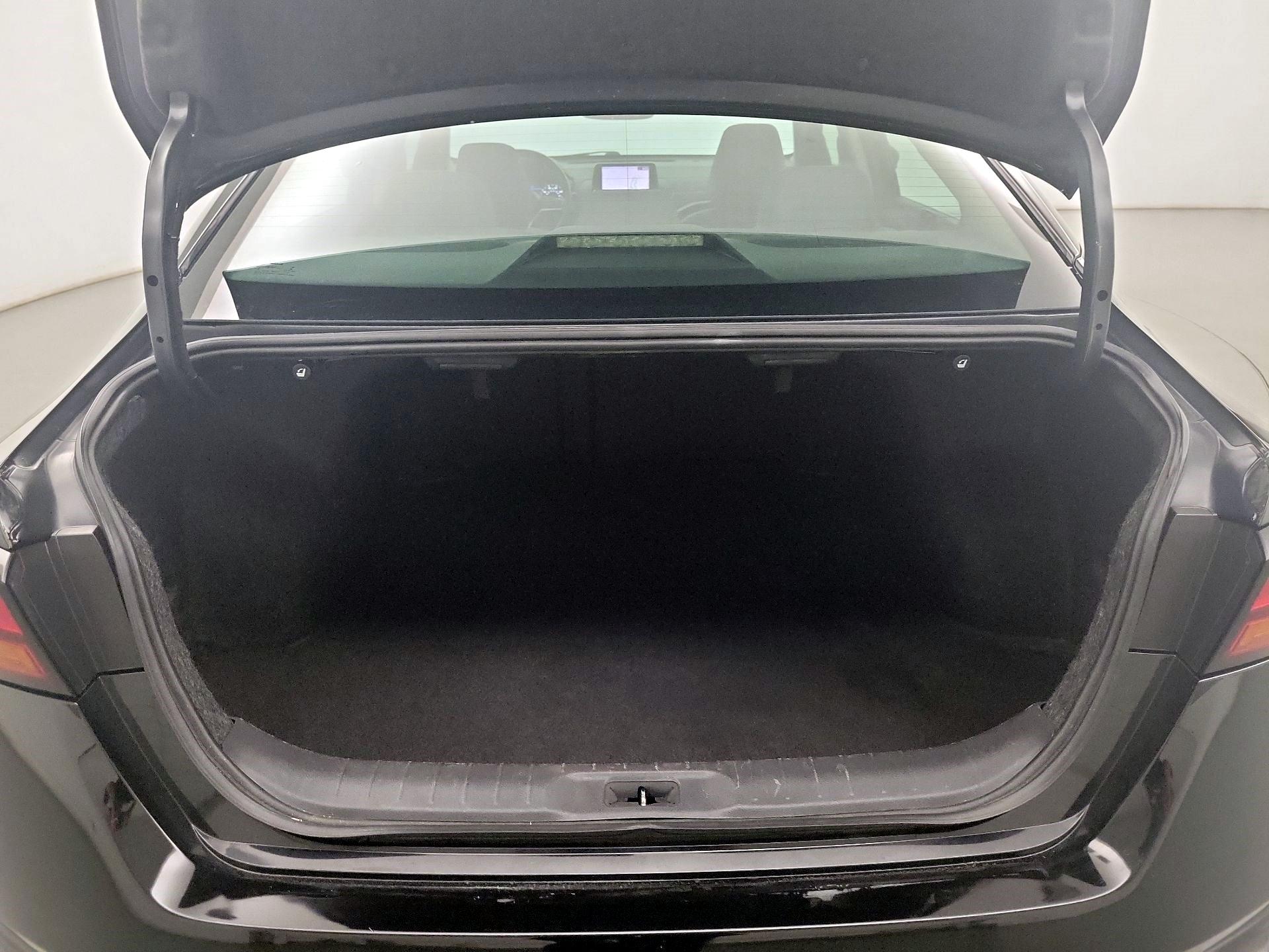 Thumbnail: 2019 Nissan Altima - 20