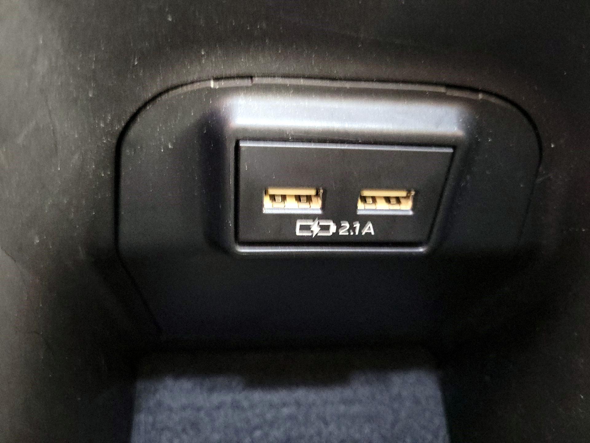 Thumbnail: 2021 Toyota RAV4 - 16