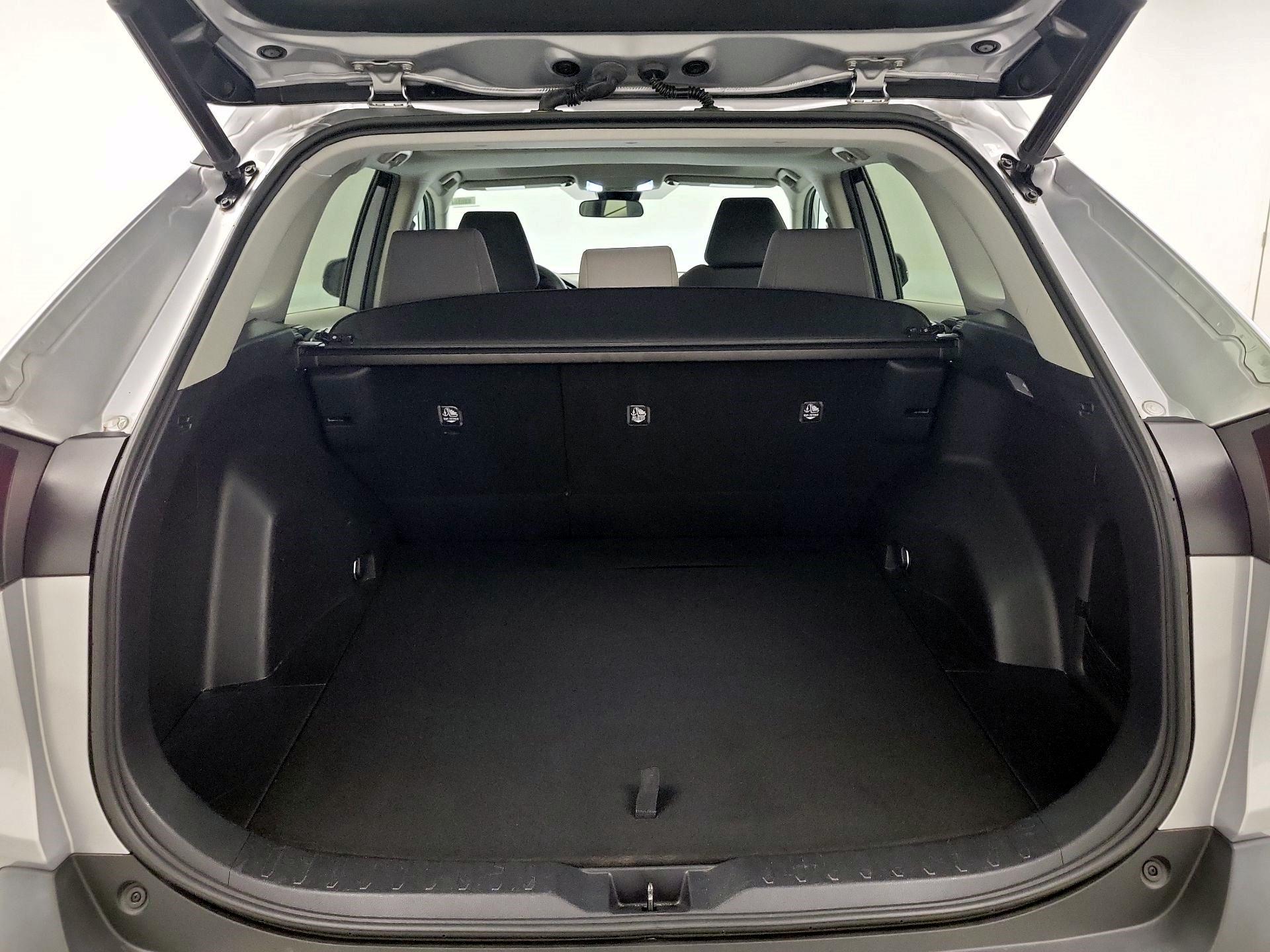 Thumbnail: 2021 Toyota RAV4 - 19