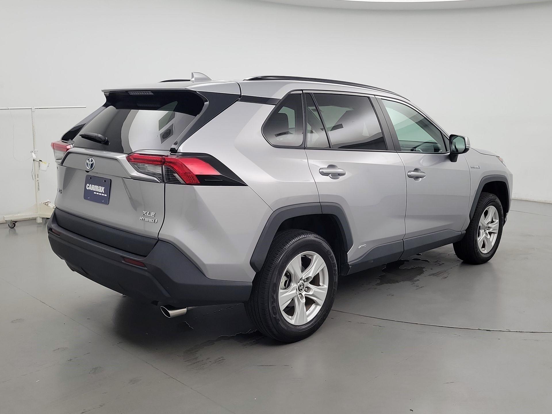 Thumbnail: 2021 Toyota RAV4 - 5
