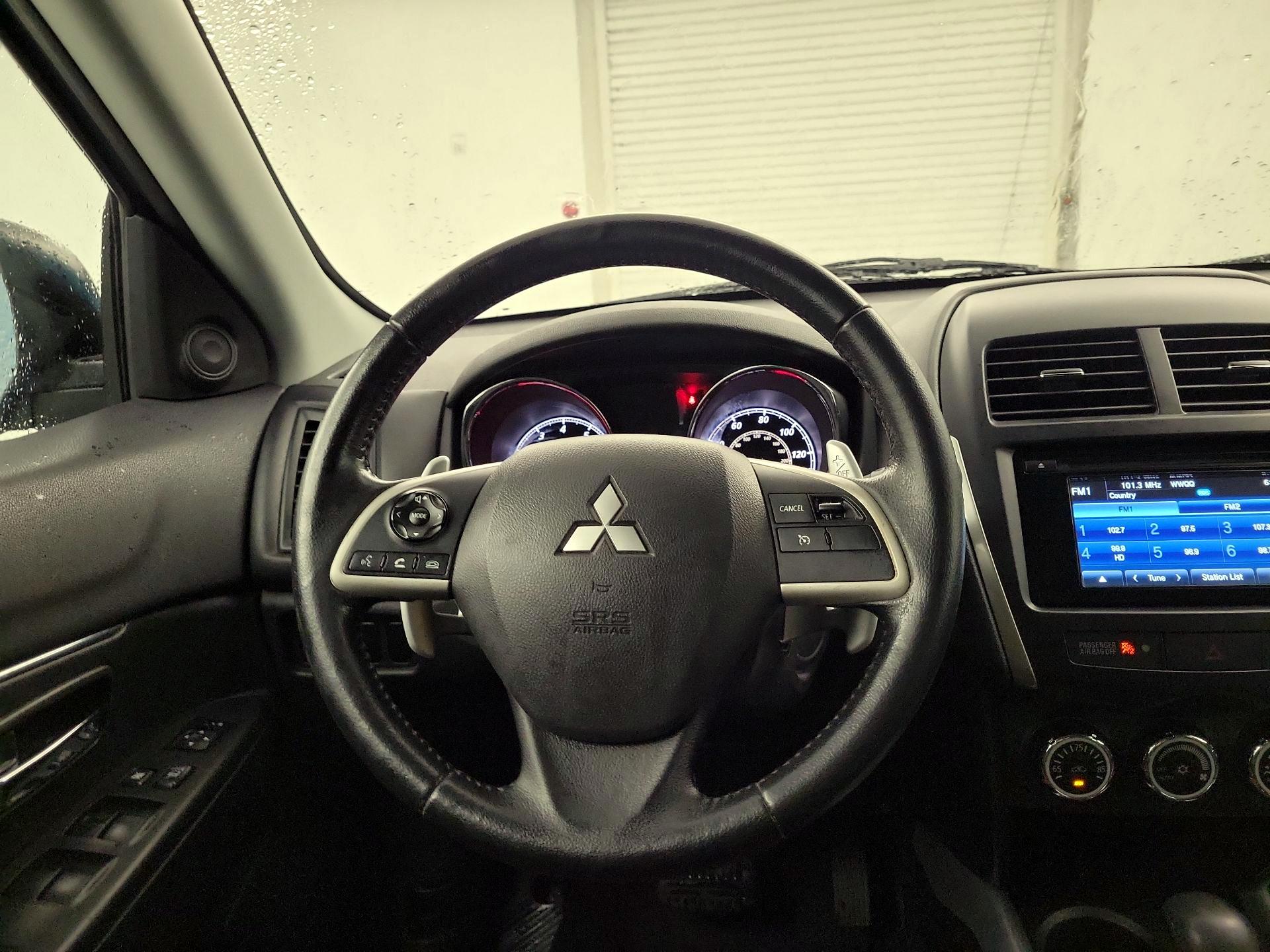Thumbnail: 2014 Mitsubishi Outlander Sport - 10