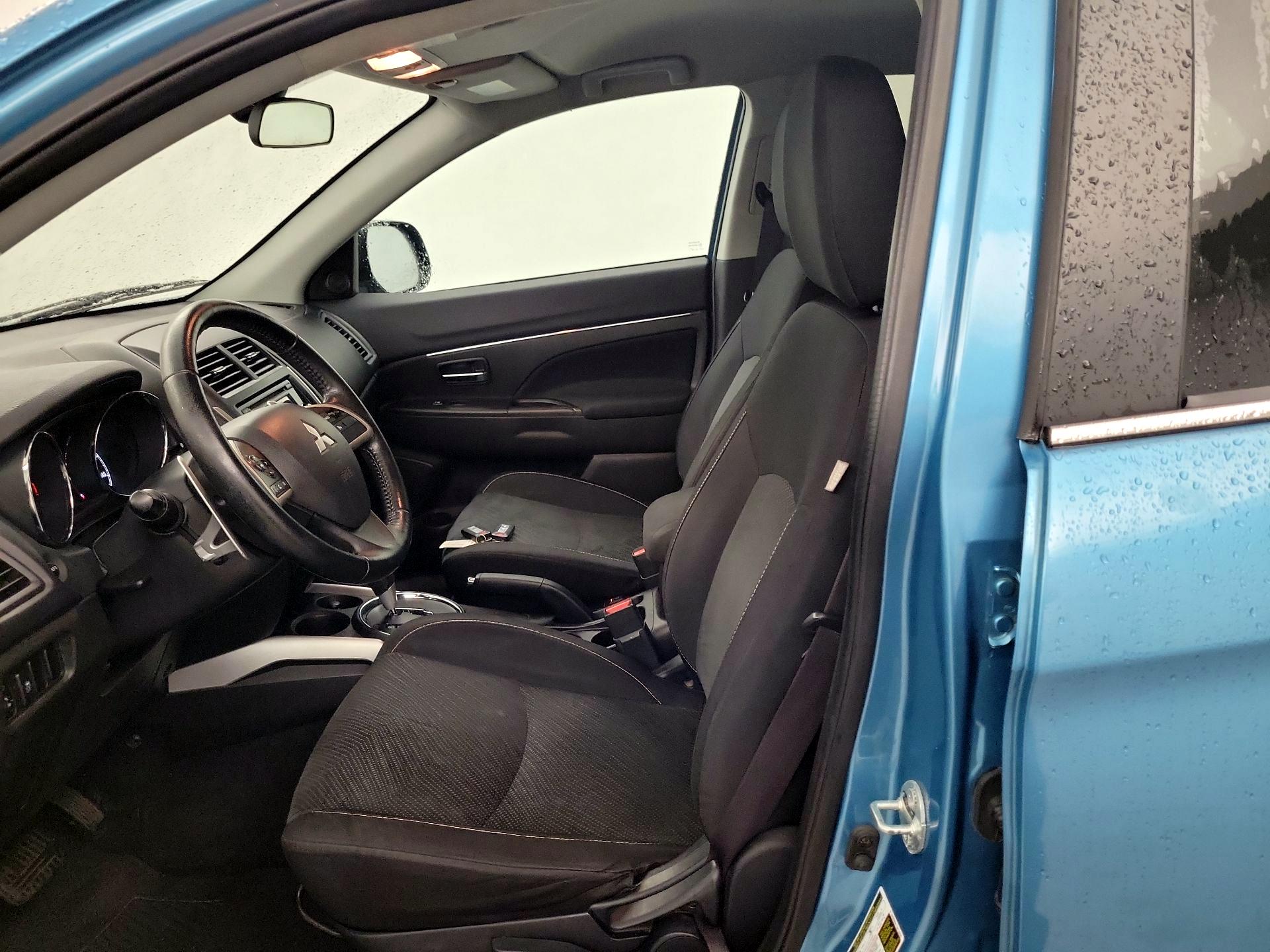 Thumbnail: 2014 Mitsubishi Outlander Sport - 11