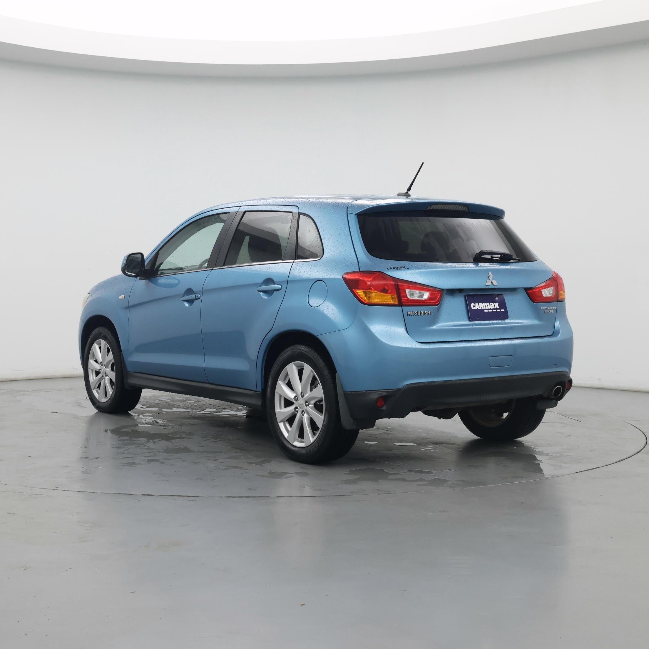 Thumbnail: 2014 Mitsubishi Outlander Sport - 2