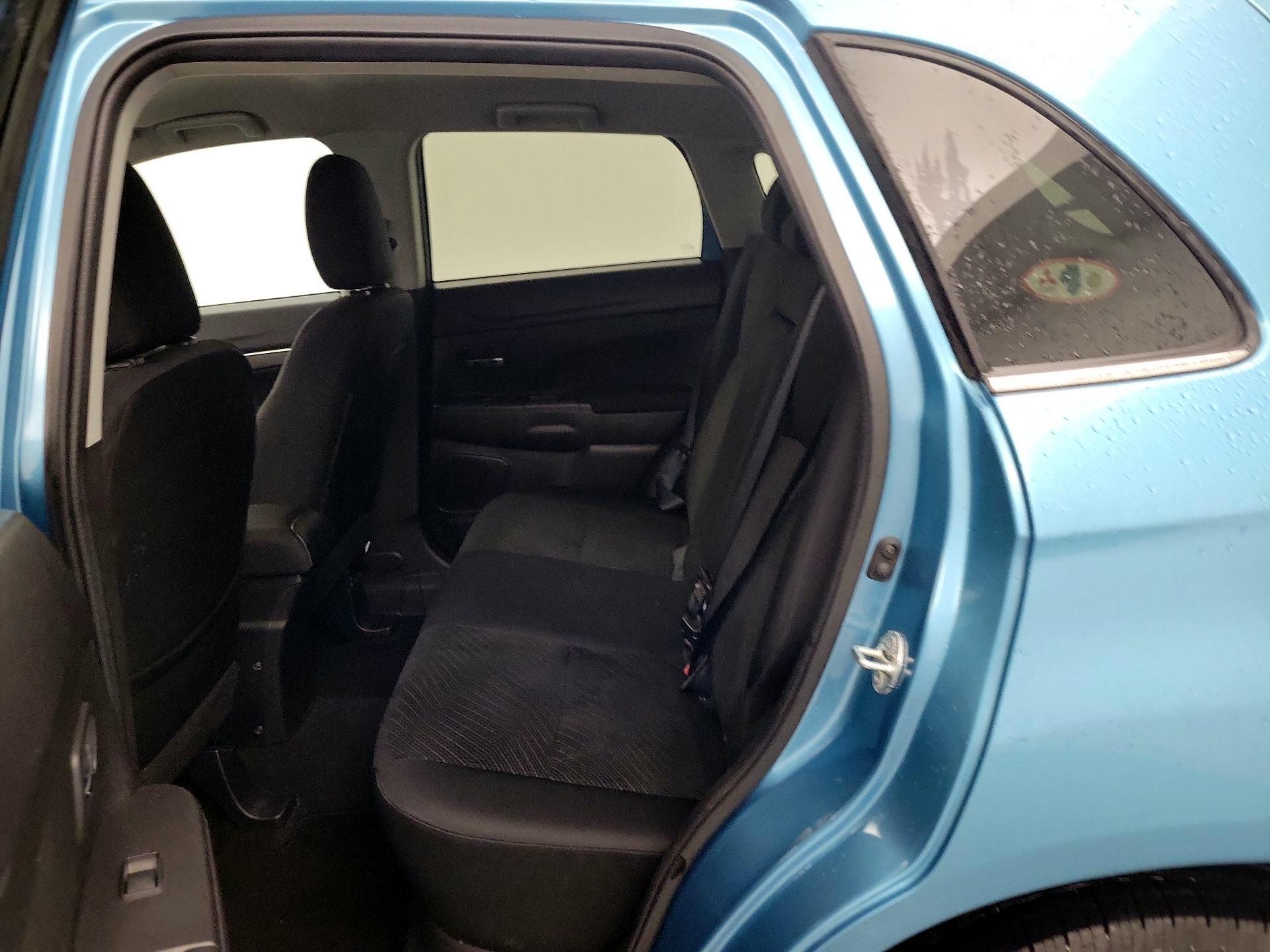 Thumbnail: 2014 Mitsubishi Outlander Sport - 19