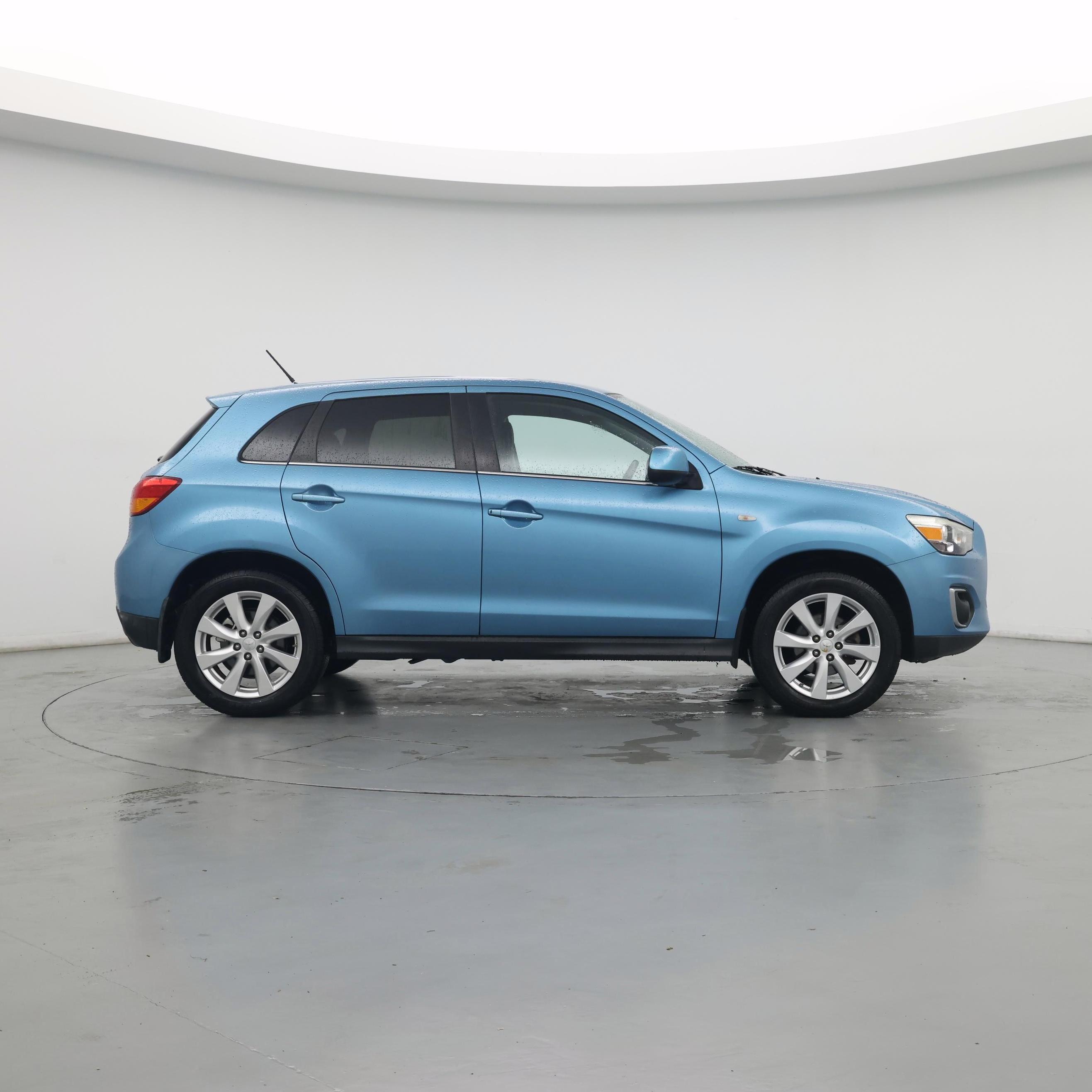Thumbnail: 2014 Mitsubishi Outlander Sport - 7