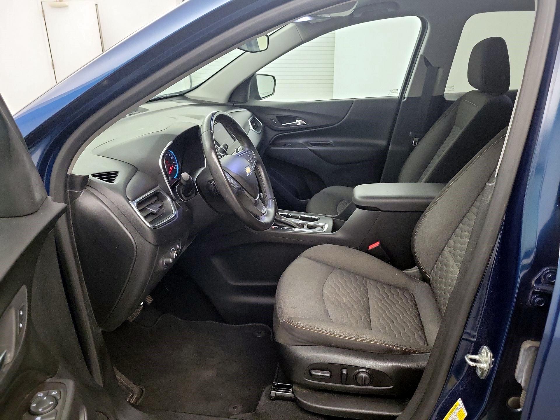 Thumbnail: 2020 Chevrolet Equinox - 9
