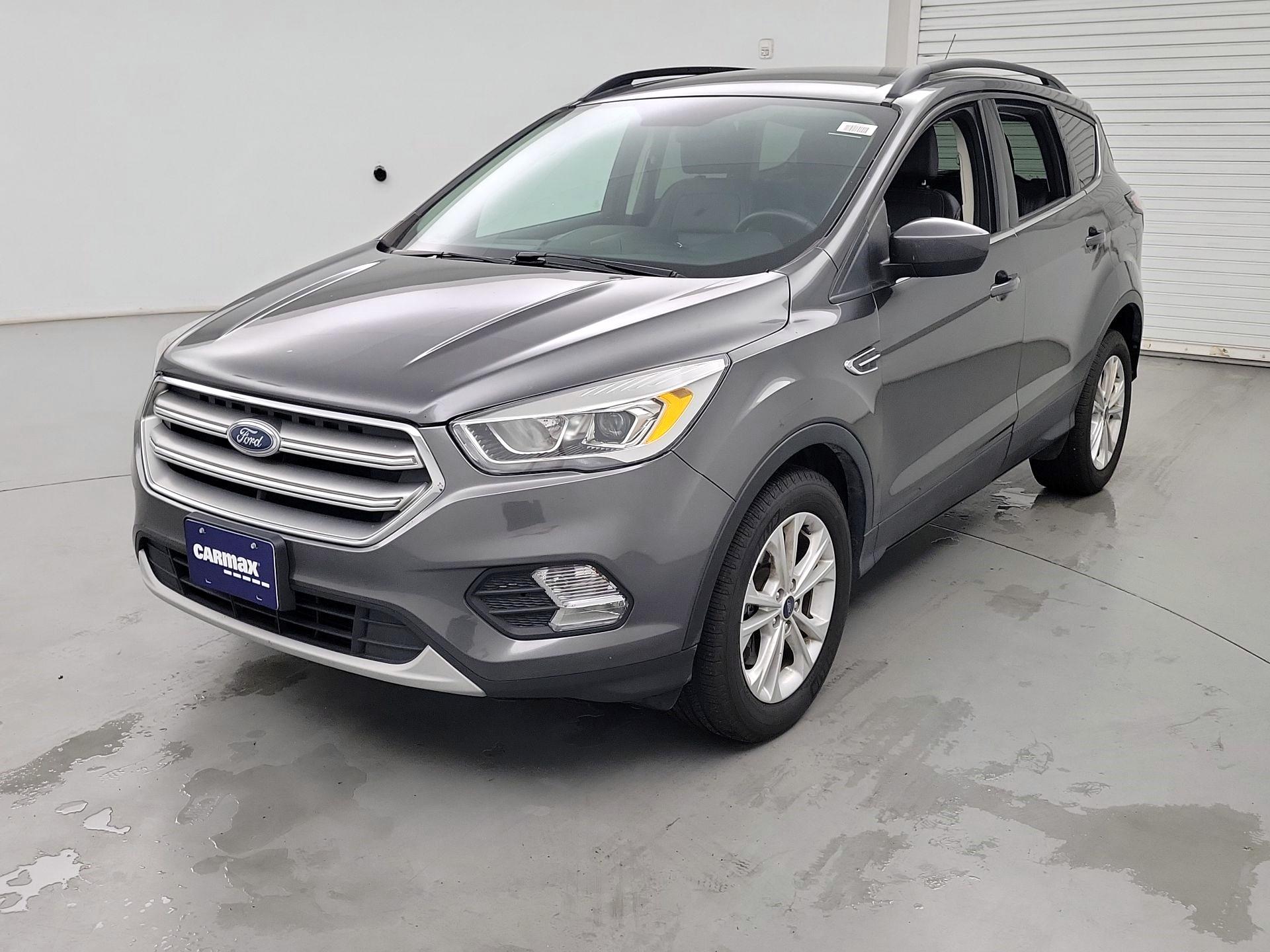 Thumbnail: 2017 Ford Escape - 3