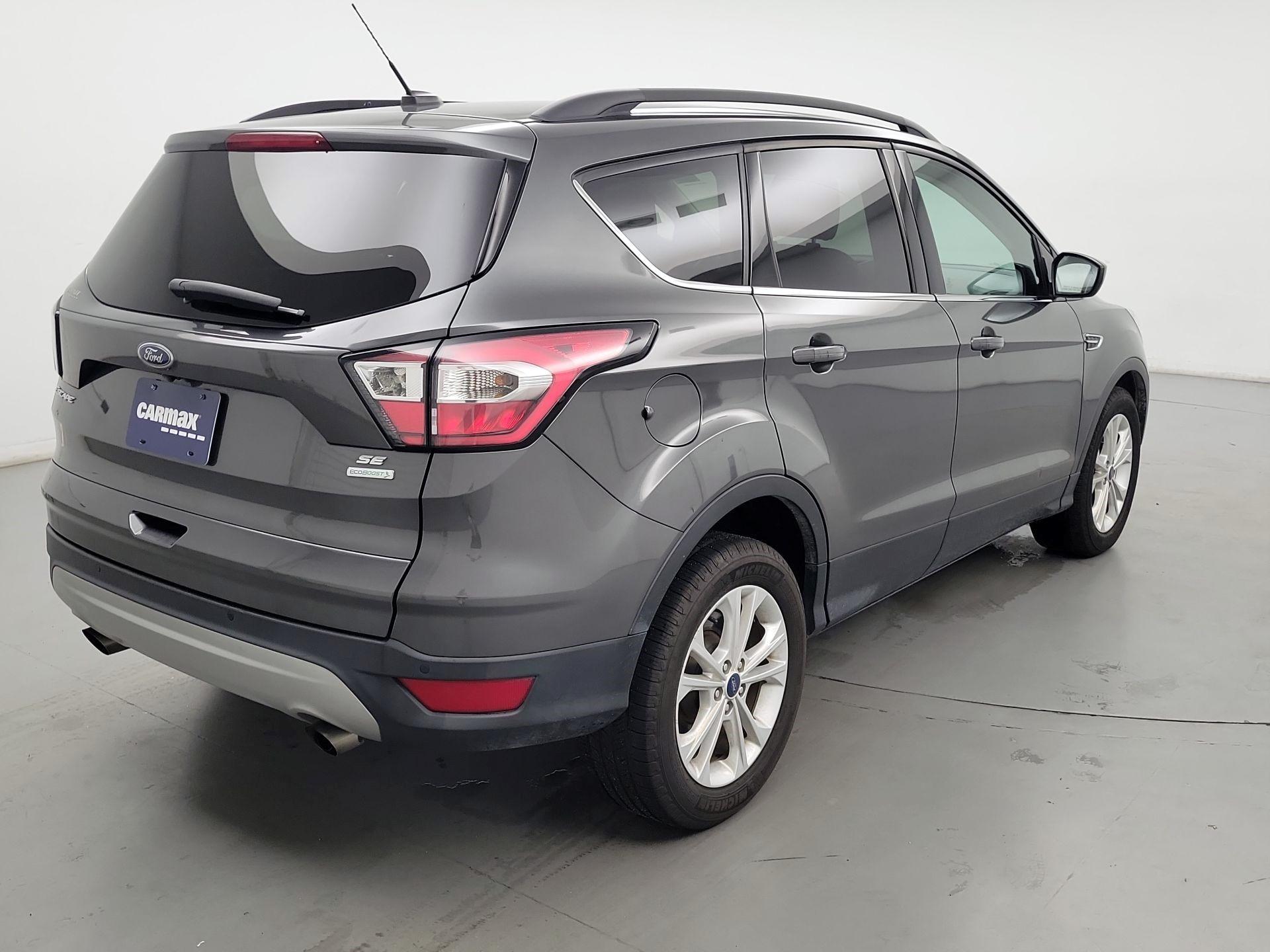 Thumbnail: 2017 Ford Escape - 5