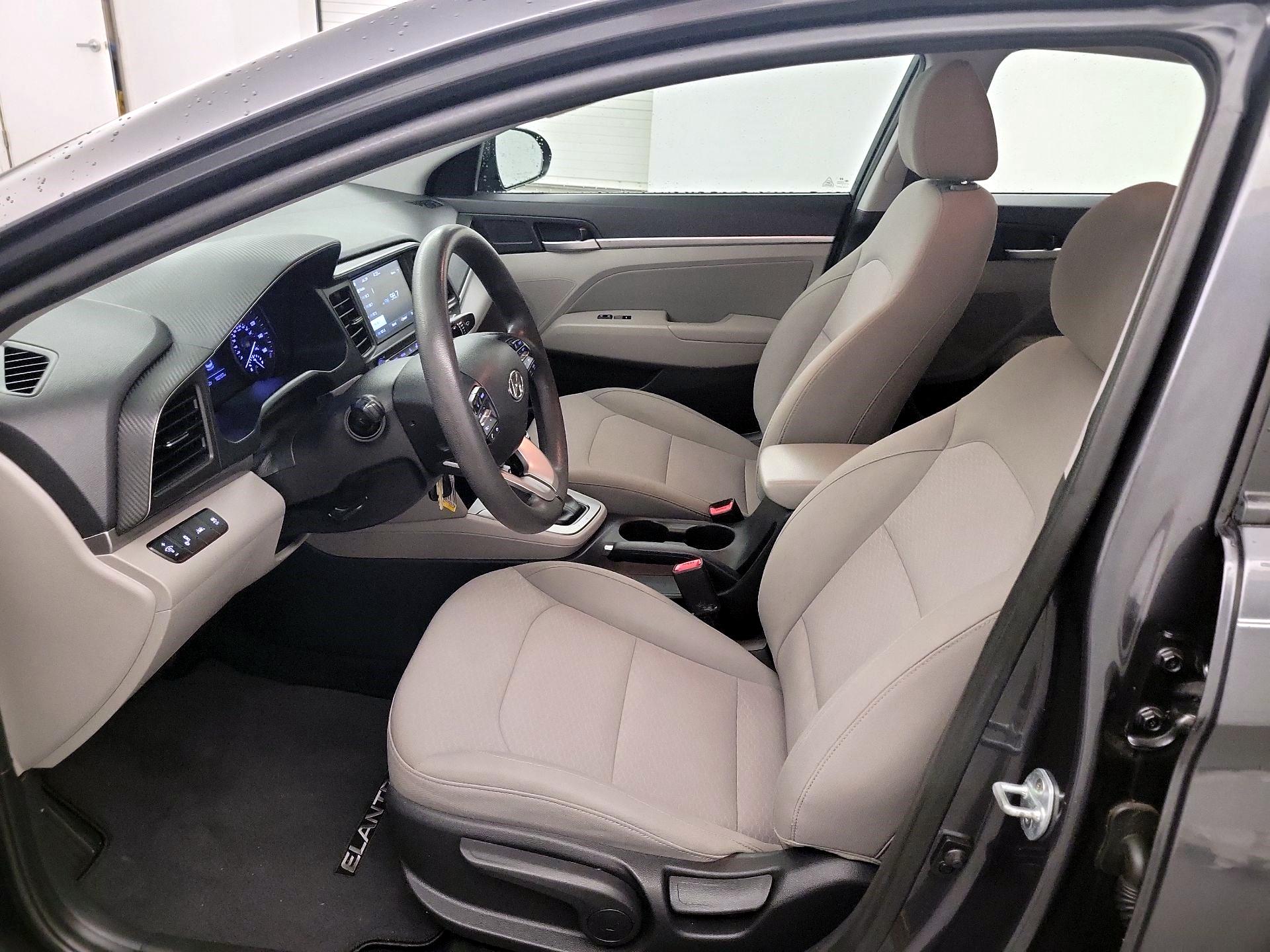 Thumbnail: 2020 Hyundai Elantra - 9