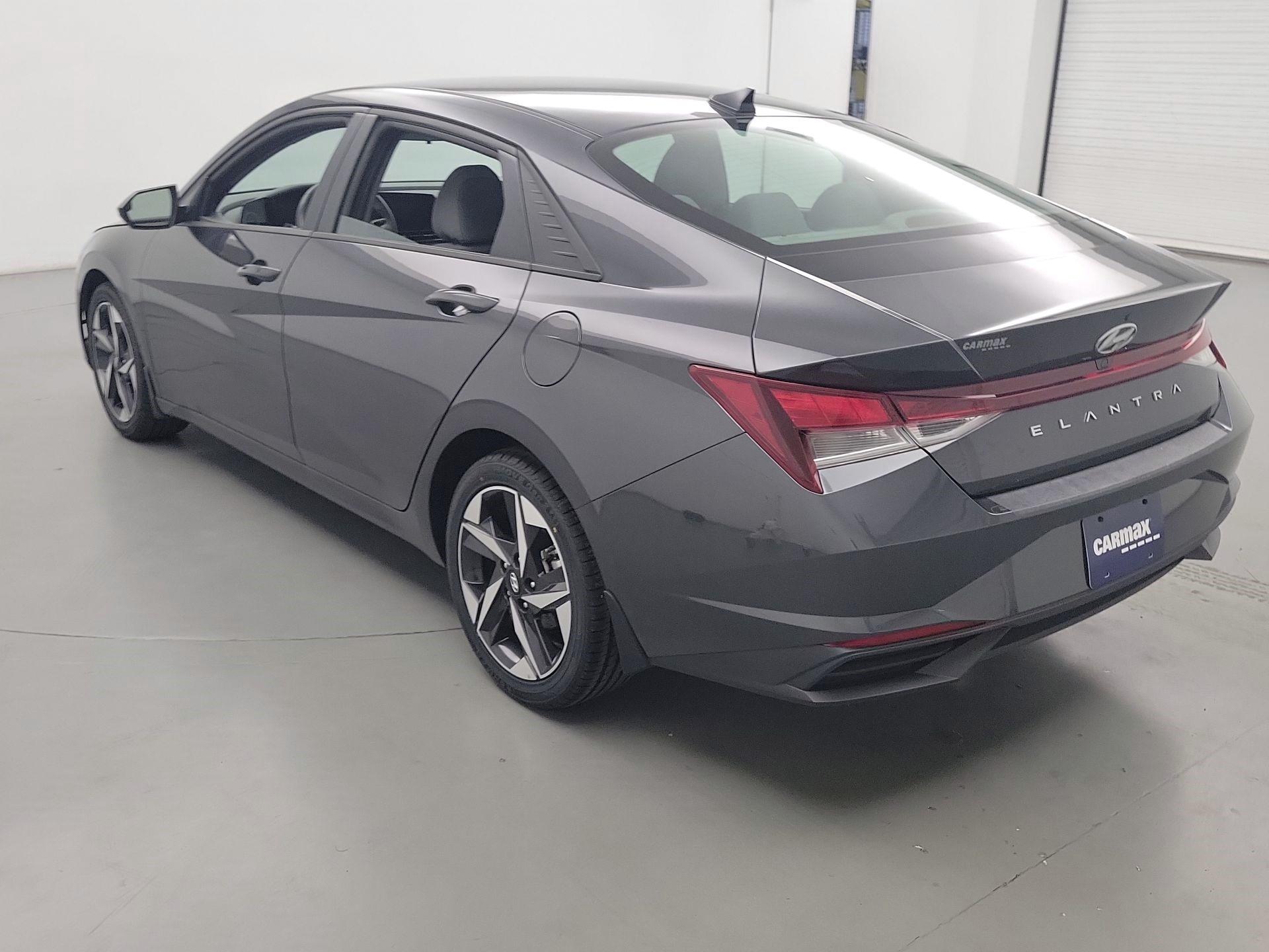 Thumbnail: 2023 Hyundai Elantra - 7