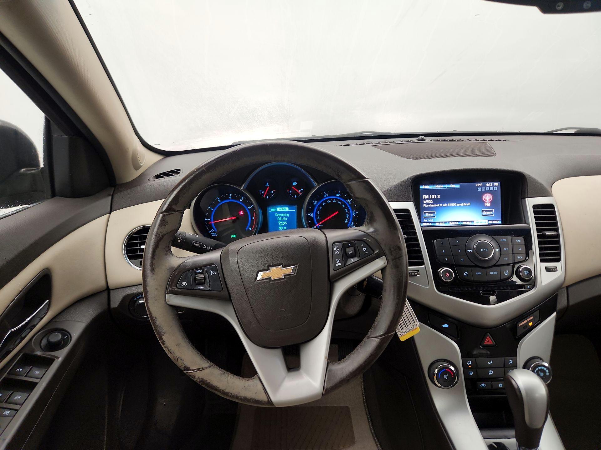 Thumbnail: 2016 Chevrolet Cruze - 10