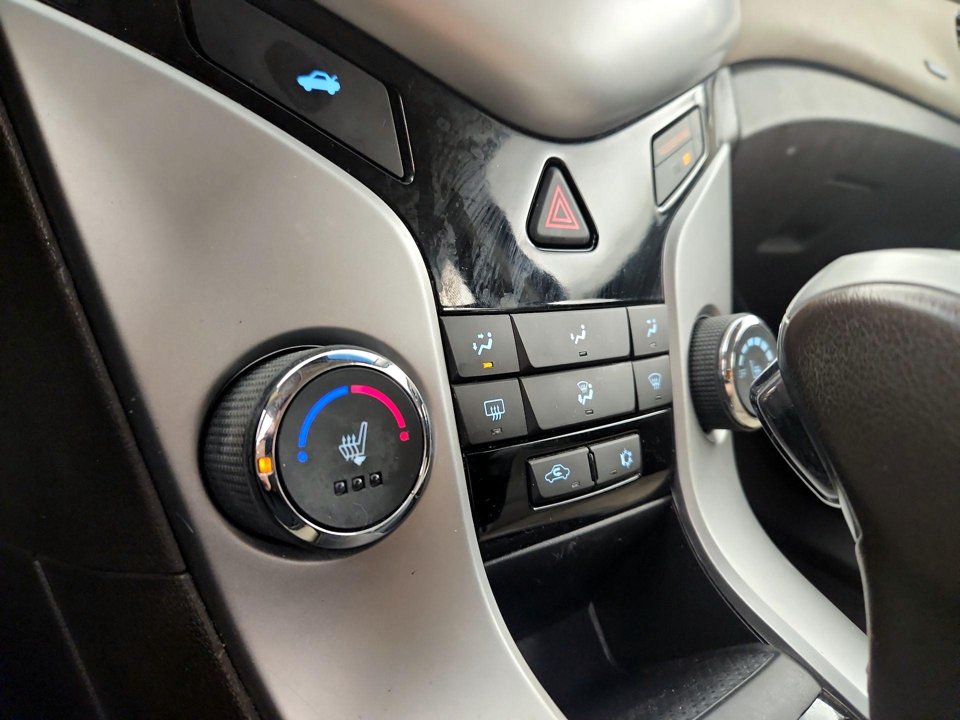 Thumbnail: 2016 Chevrolet Cruze - 15