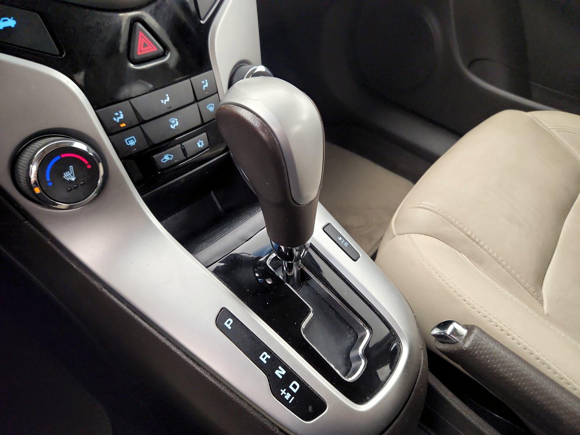 Thumbnail: 2016 Chevrolet Cruze - 16