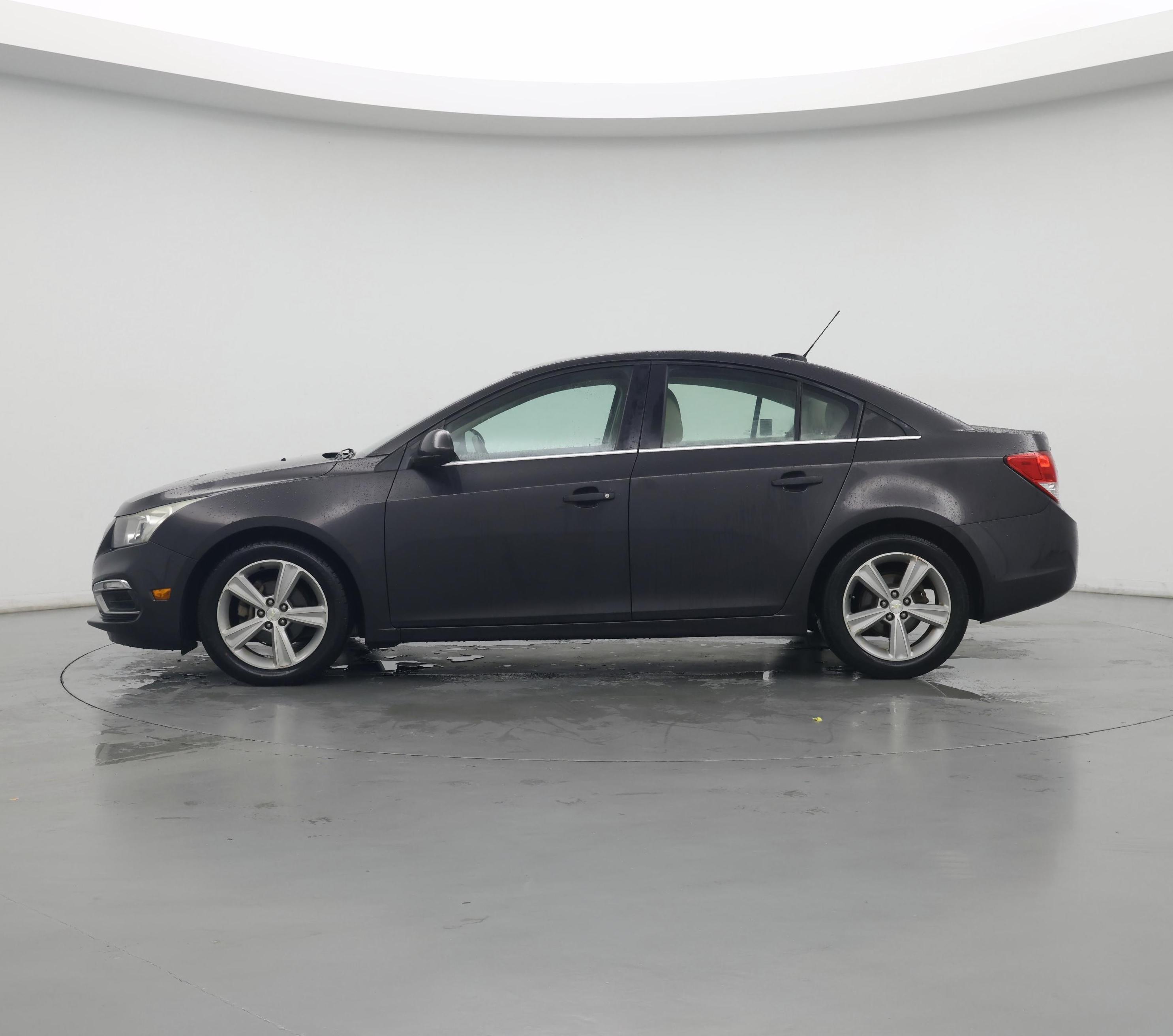 Thumbnail: 2016 Chevrolet Cruze - 3