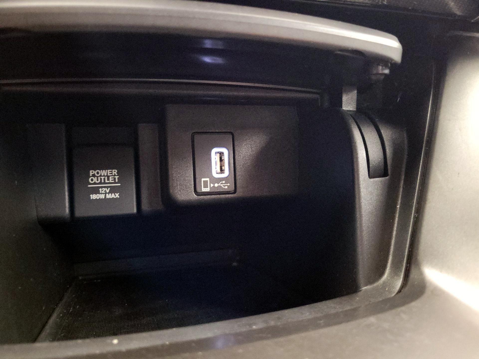 Thumbnail: 2018 Honda Accord - 16