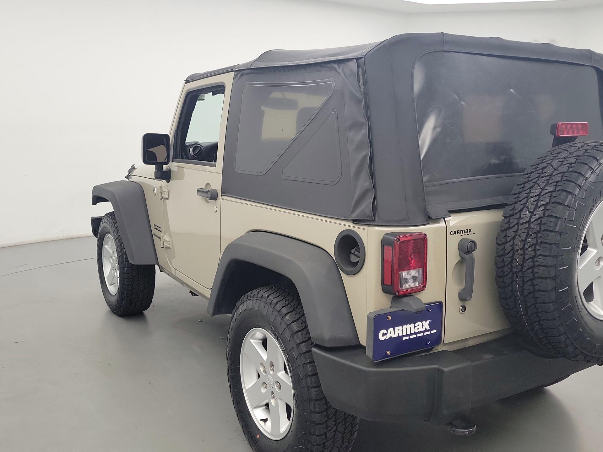 Thumbnail: 2018 Jeep Wrangler - 7