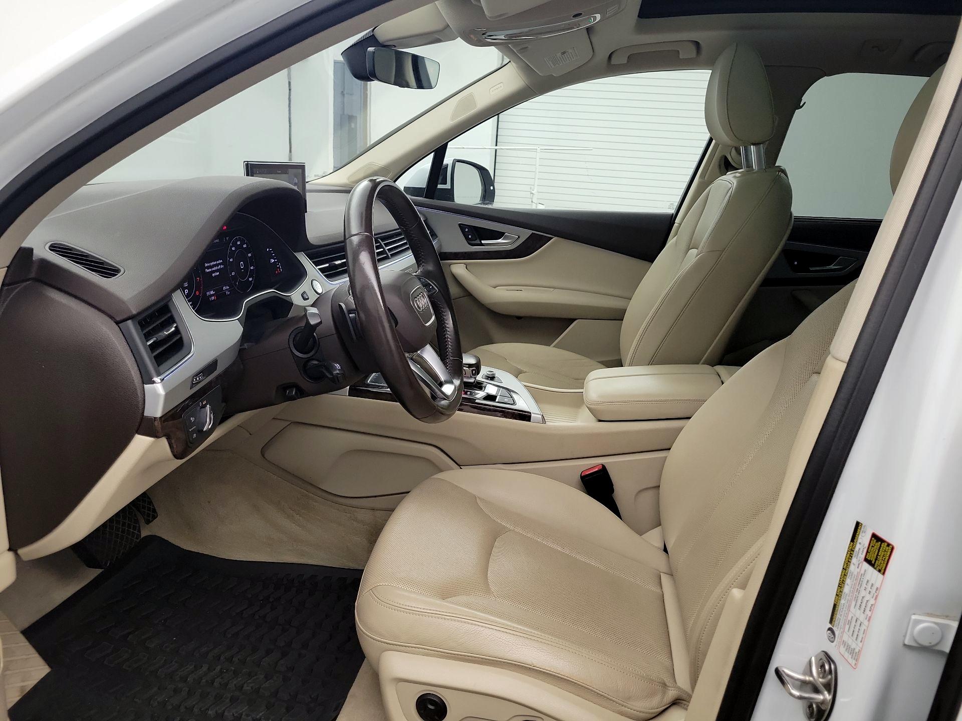 Thumbnail: 2019 Audi Q7 - 11
