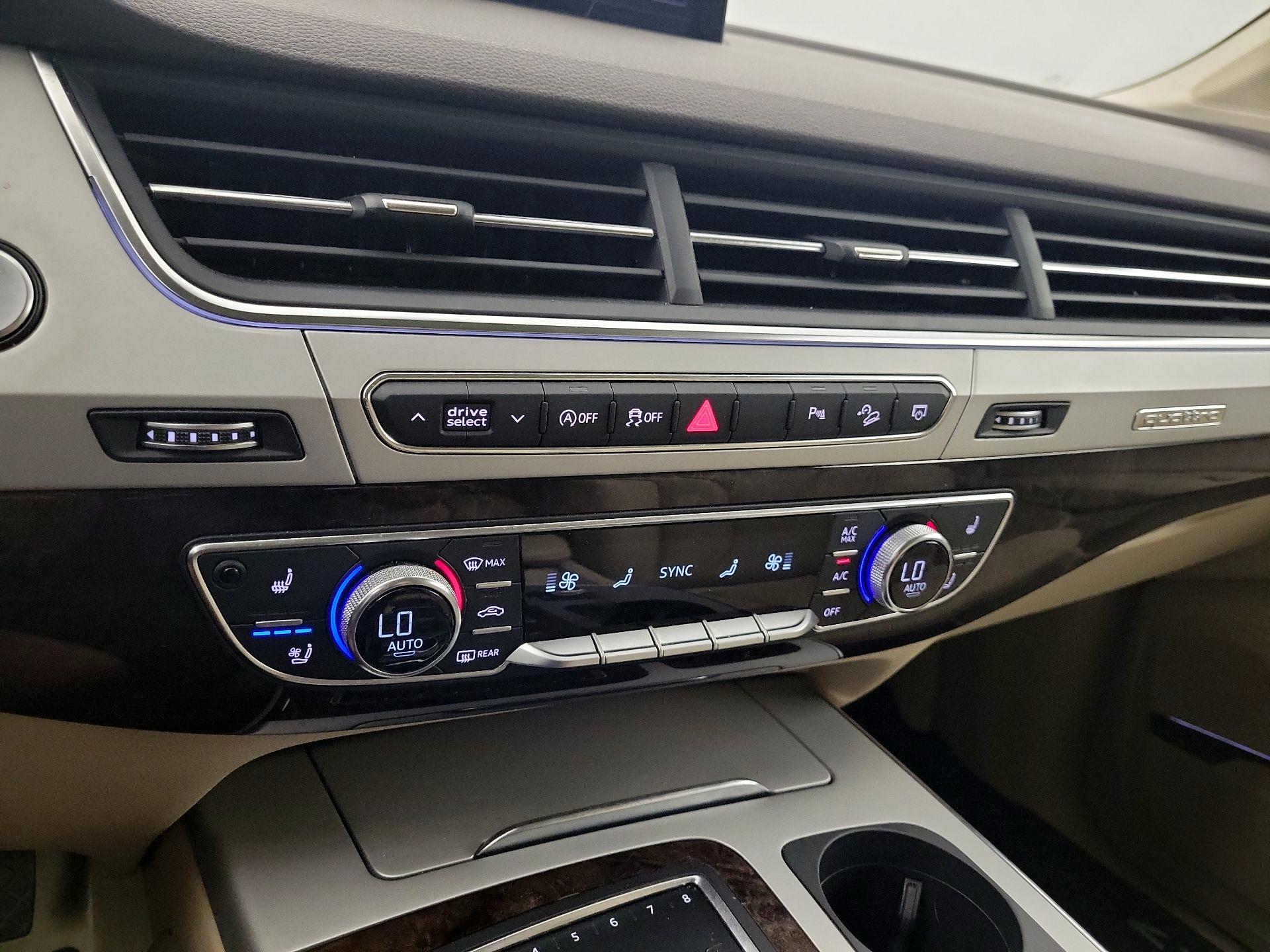 Thumbnail: 2019 Audi Q7 - 16