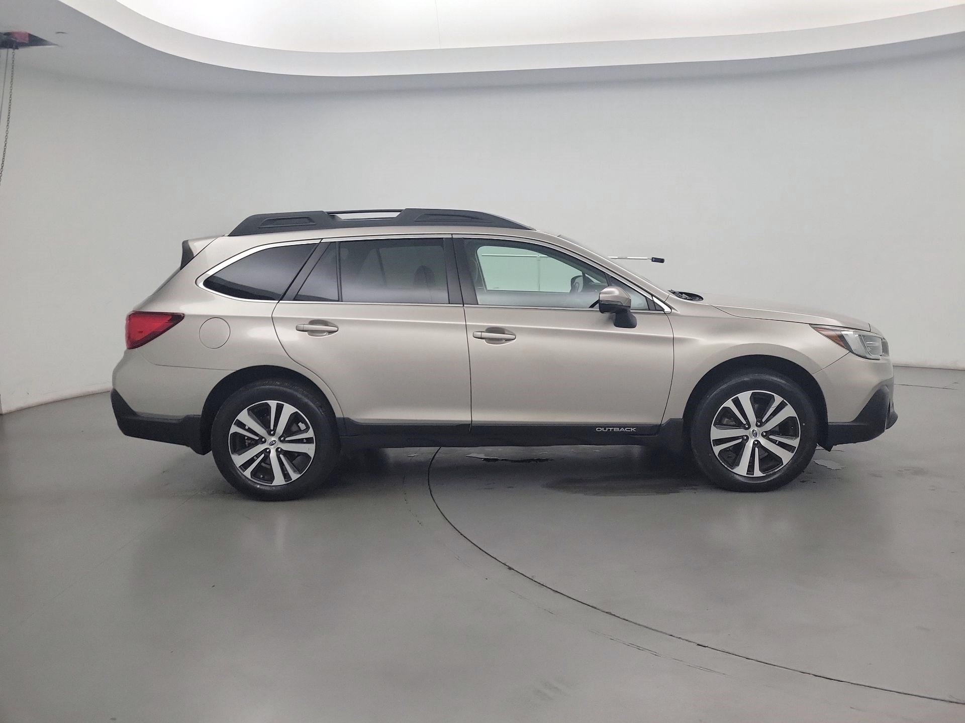 Thumbnail: 2018 Subaru Outback - 4