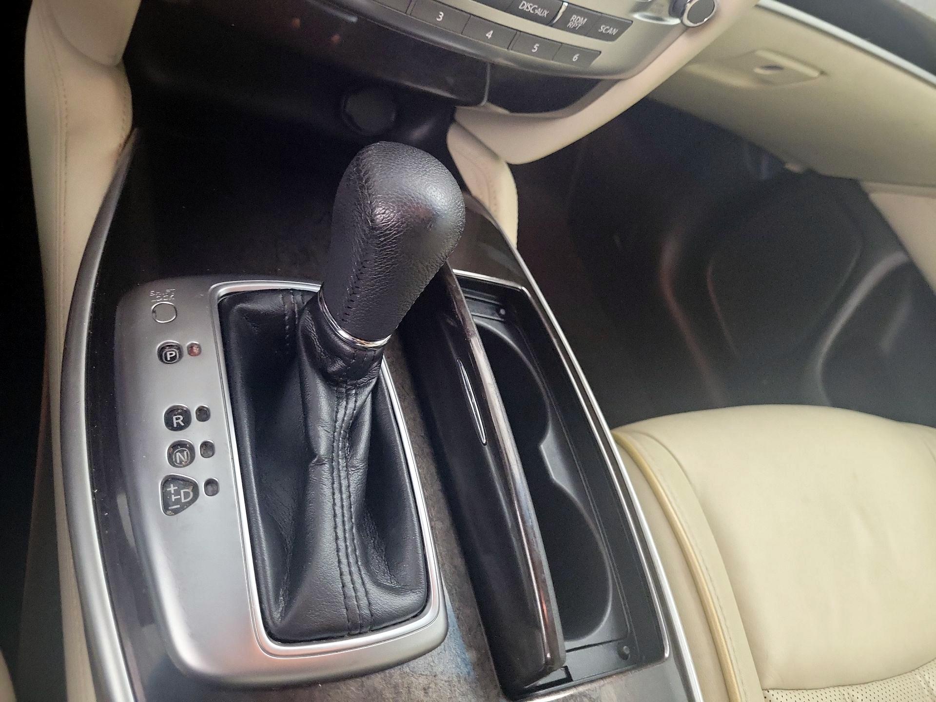 Thumbnail: 2015 INFINITI QX60 - 17