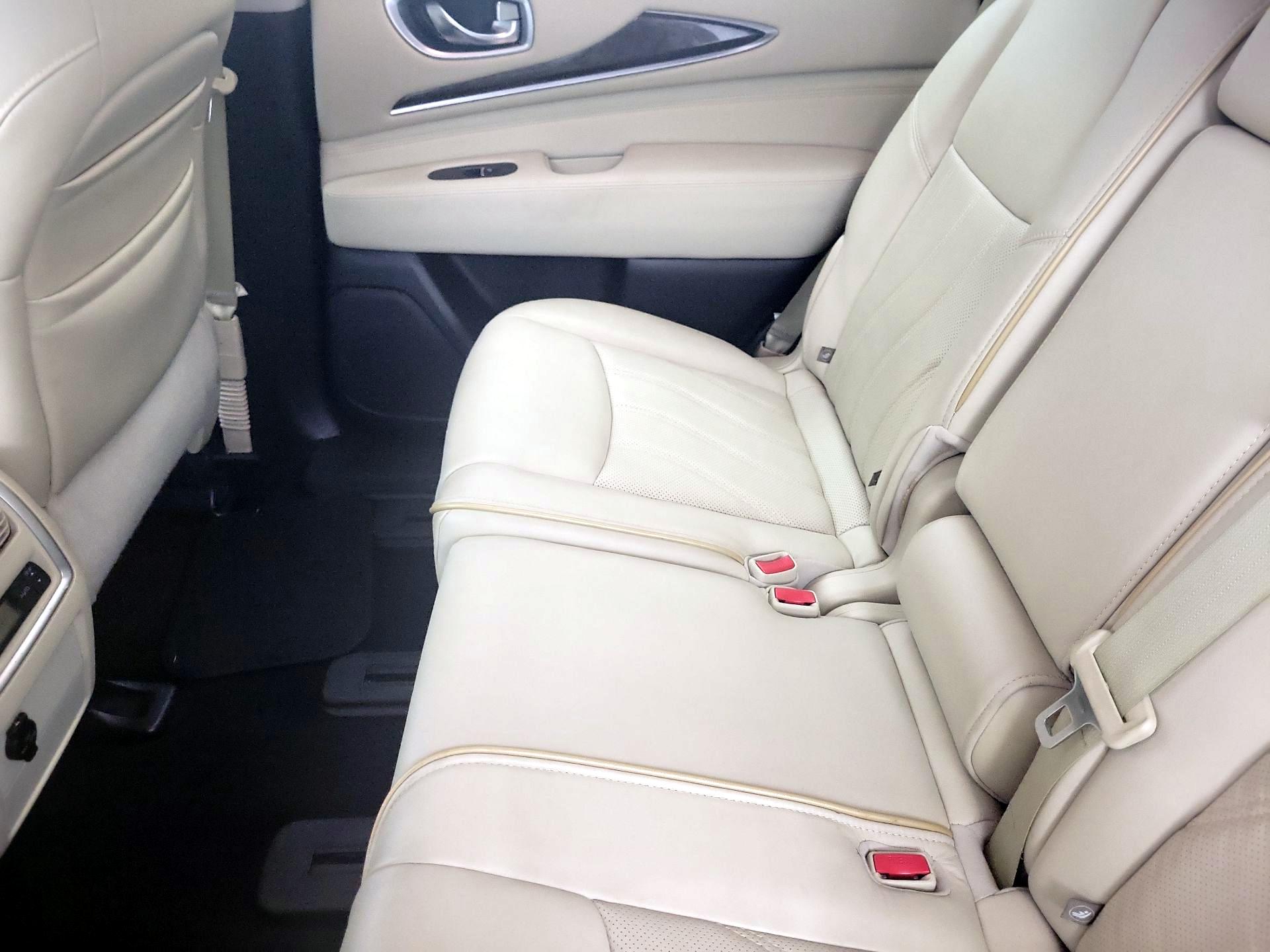 Thumbnail: 2015 INFINITI QX60 - 20