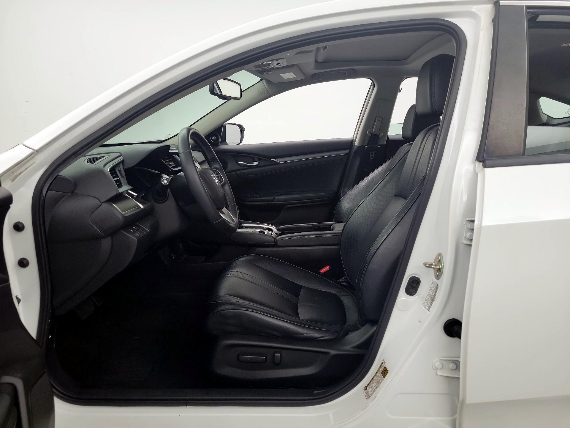 Thumbnail: 2016 Honda Civic - 11