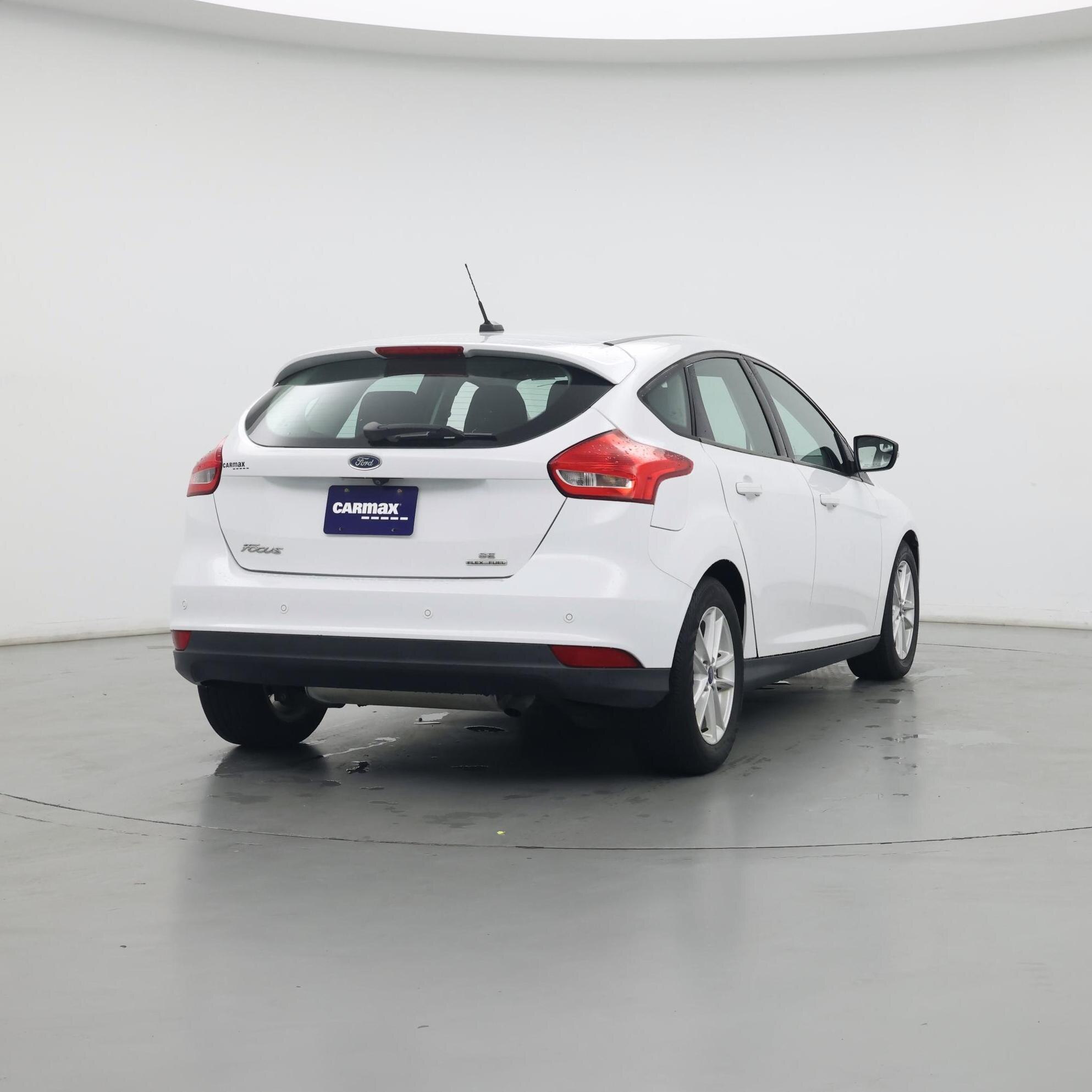 Thumbnail: 2016 Ford Focus - 2