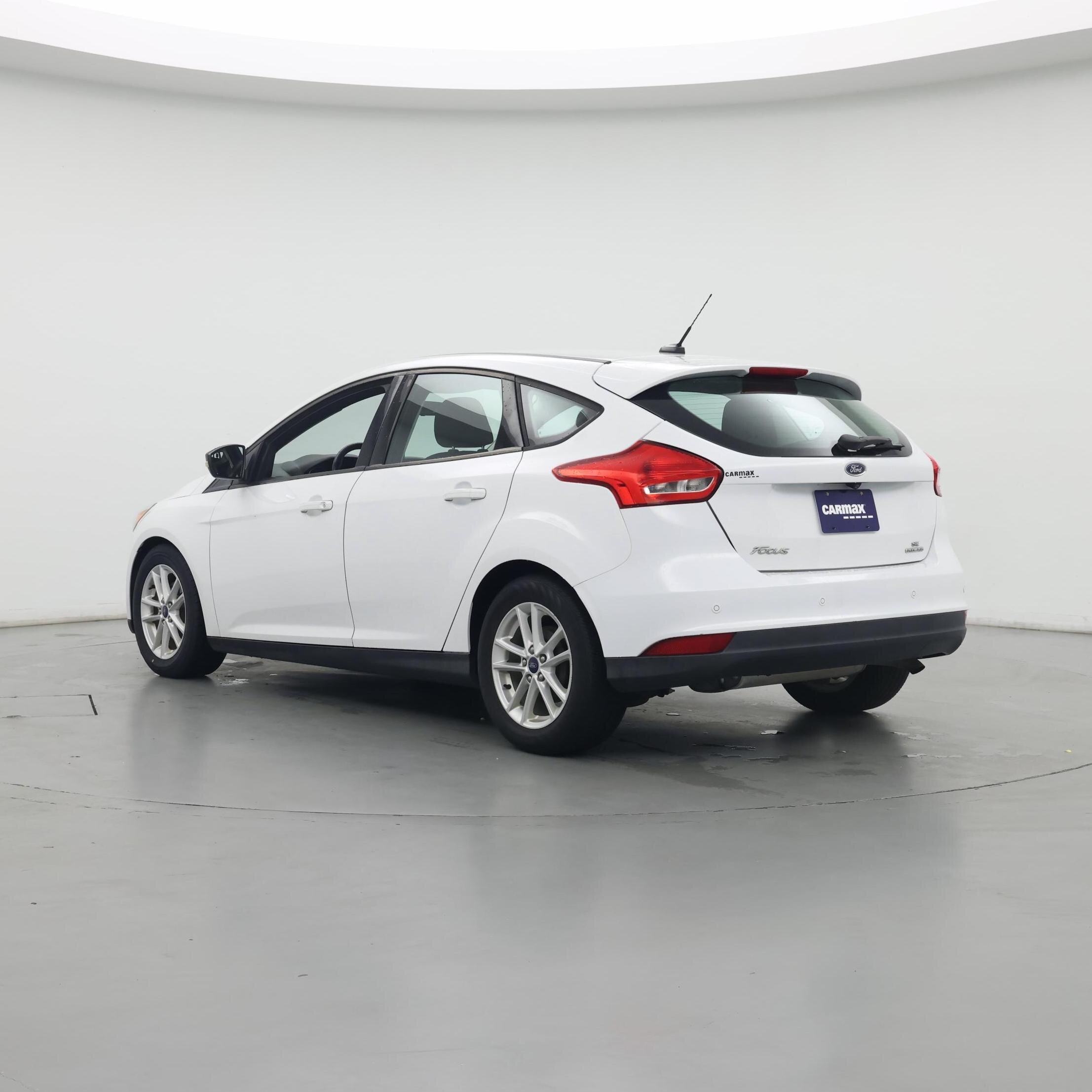 Thumbnail: 2016 Ford Focus - 3