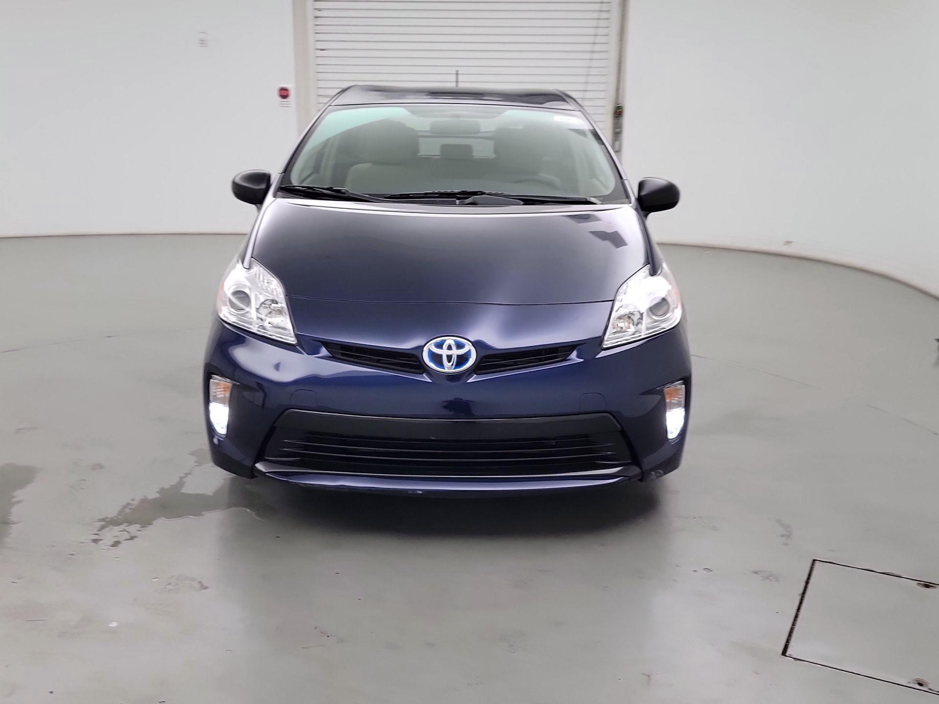 Thumbnail: 2015 Toyota Prius - 2