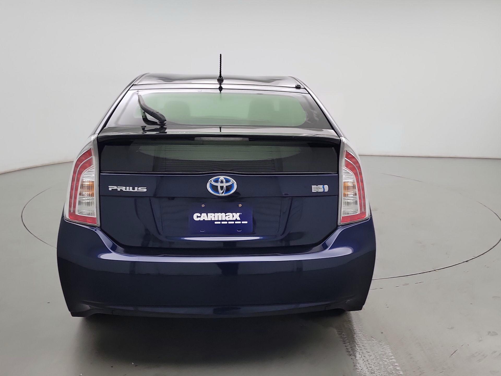 Thumbnail: 2015 Toyota Prius - 6