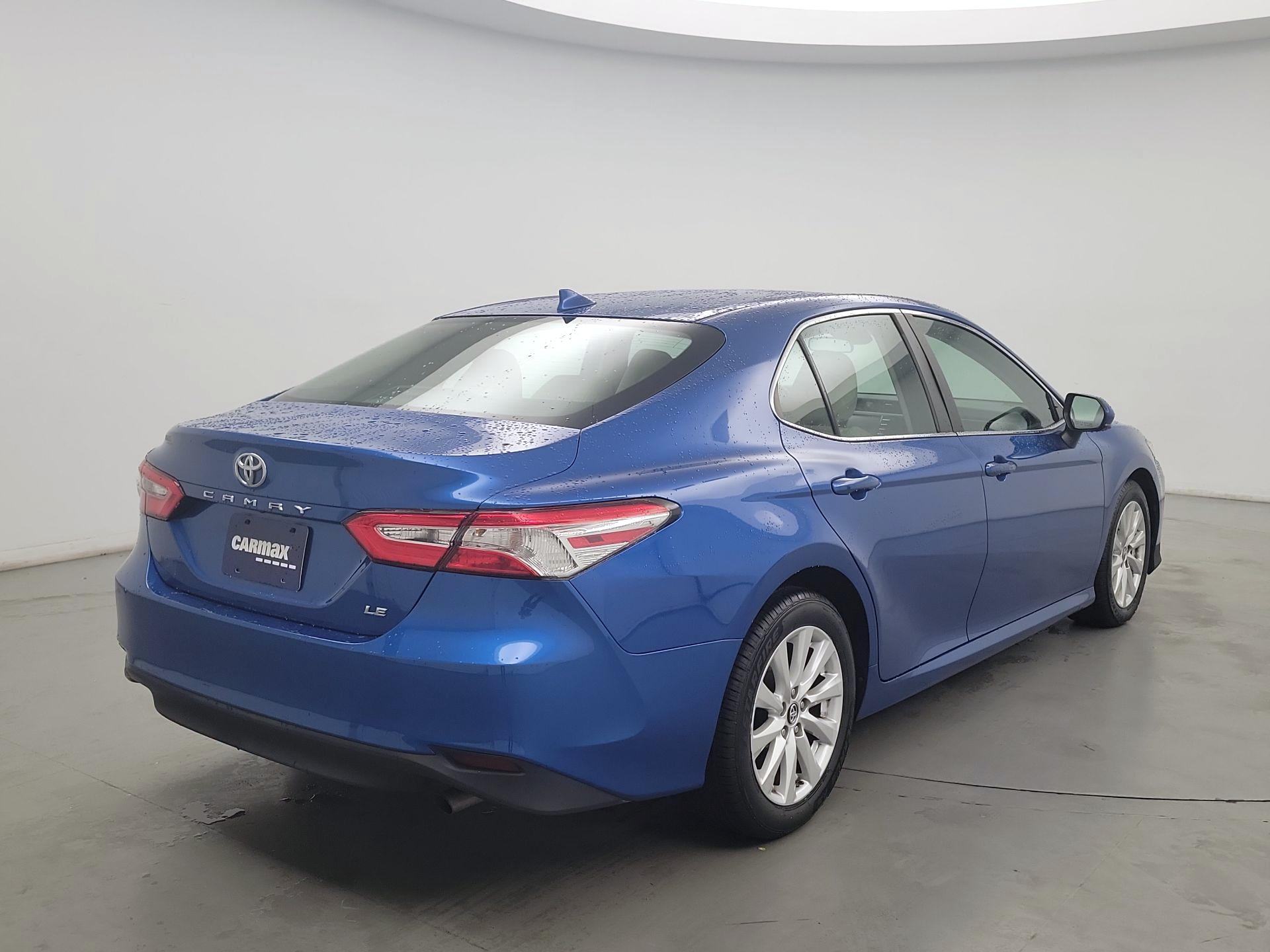 Thumbnail: 2019 Toyota Camry - 5