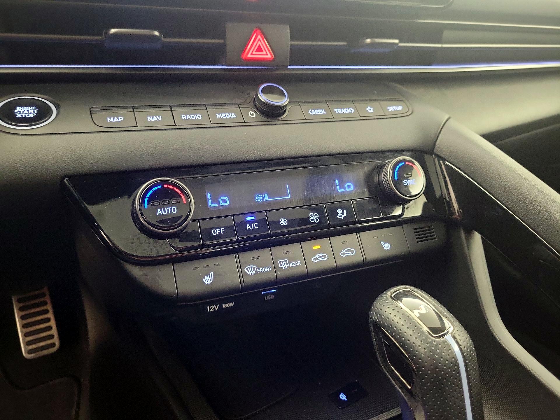 Thumbnail: 2024 Hyundai Elantra - 17