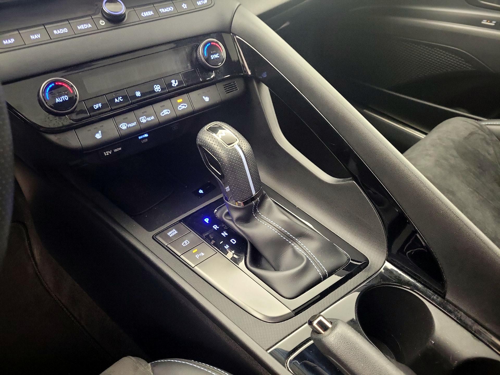 Thumbnail: 2024 Hyundai Elantra - 18