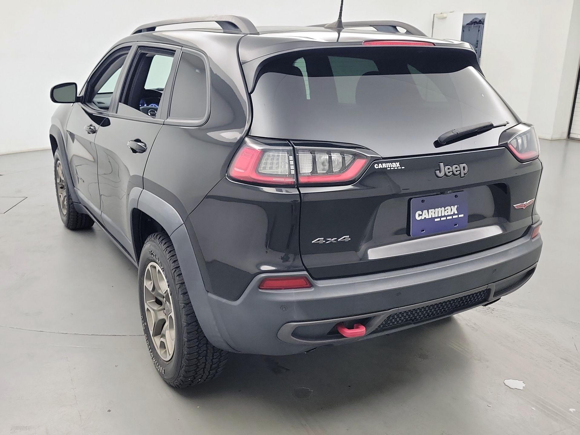 Thumbnail: 2020 Jeep Cherokee - 7