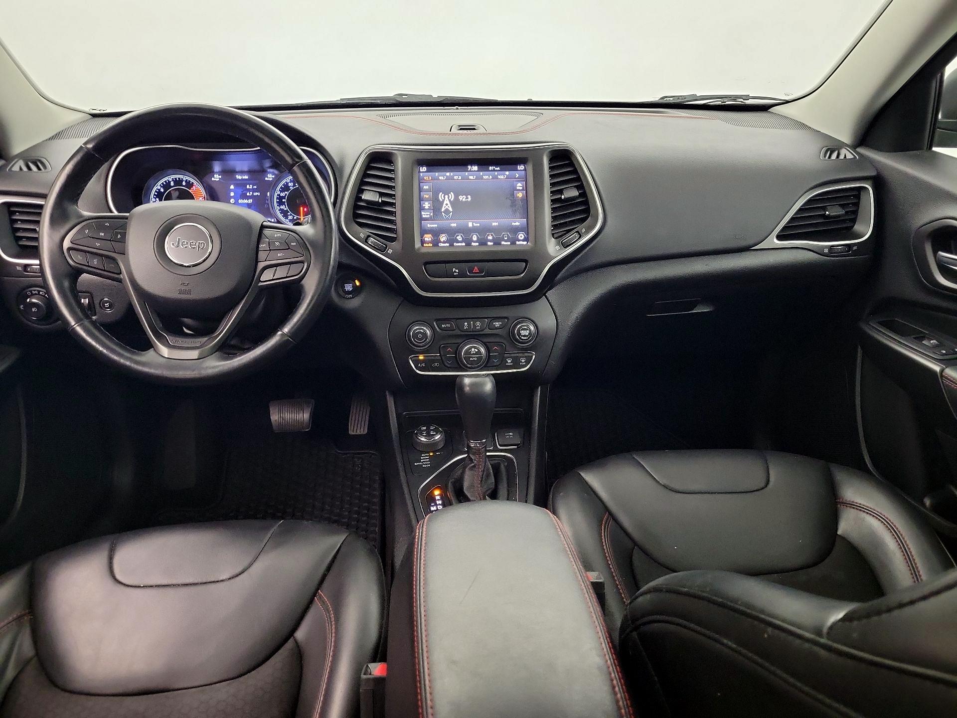 Thumbnail: 2020 Jeep Cherokee - 8