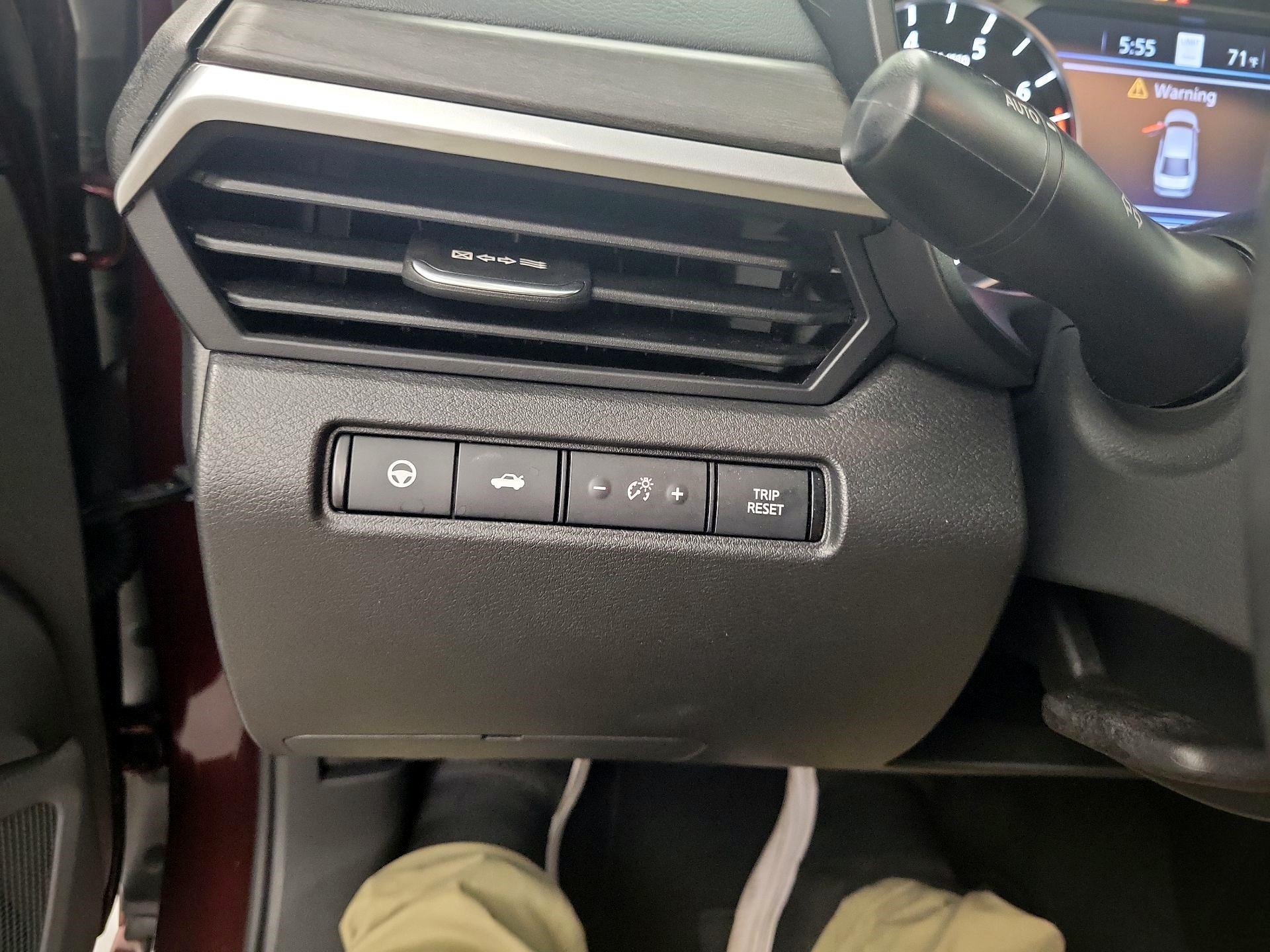 Thumbnail: 2023 Nissan Altima - 11