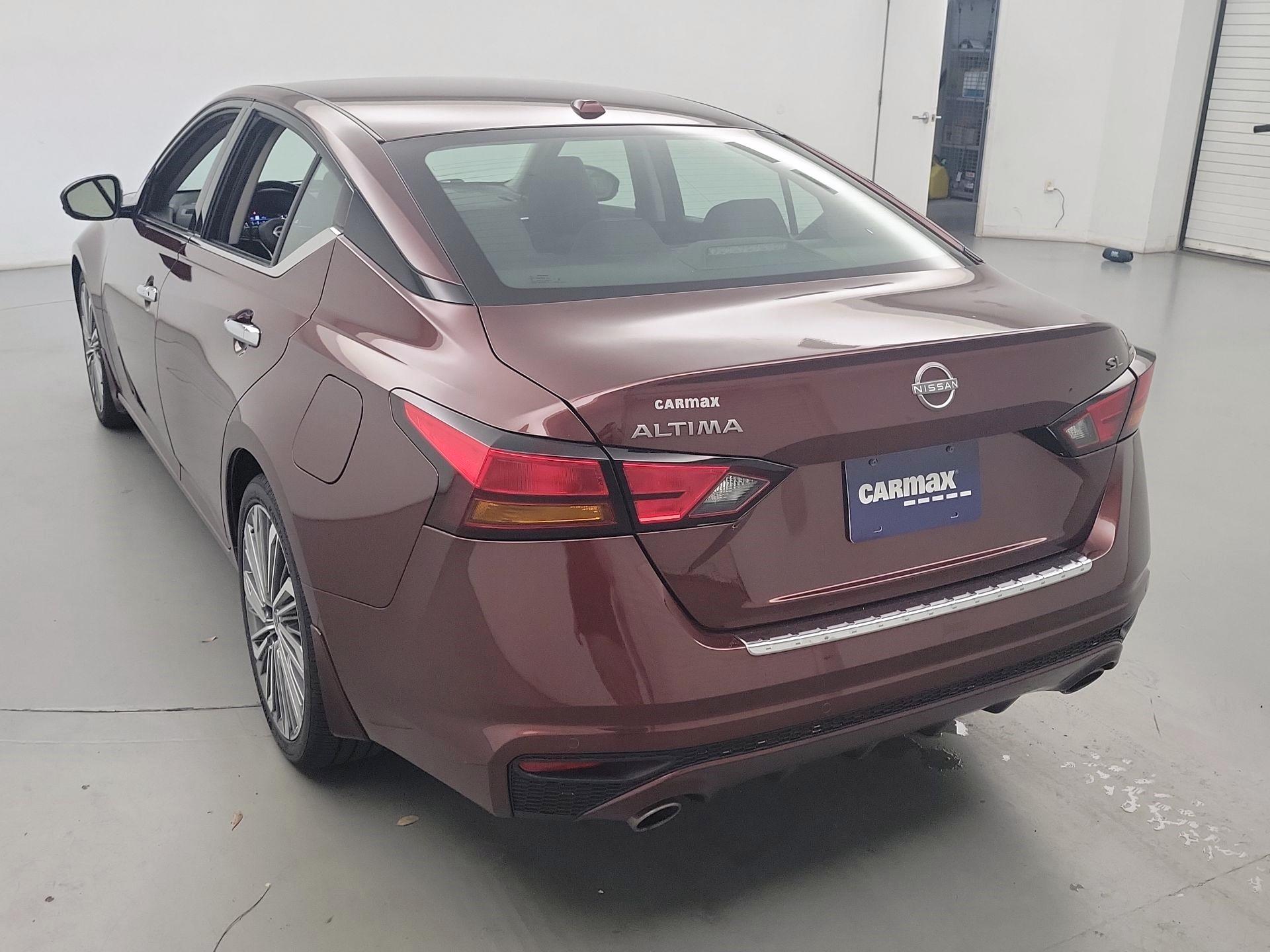 Thumbnail: 2023 Nissan Altima - 7