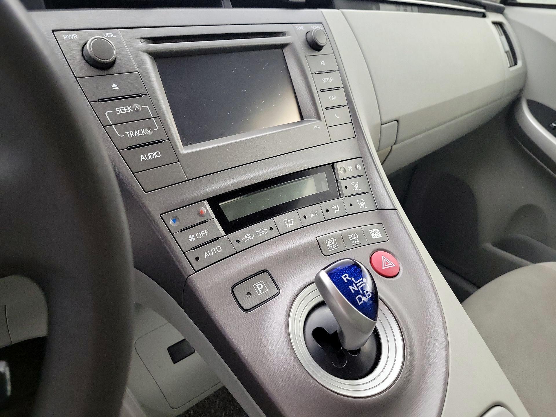 Thumbnail: 2014 Toyota Prius - 15
