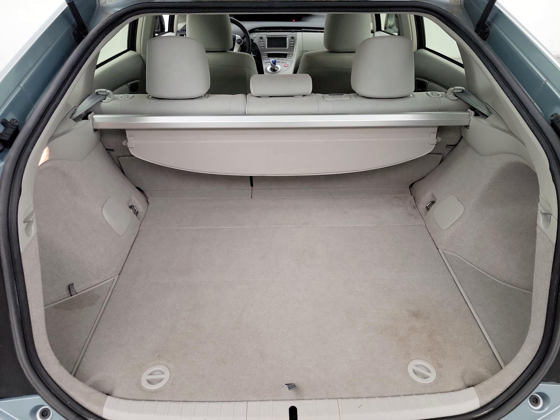 Thumbnail: 2014 Toyota Prius - 19