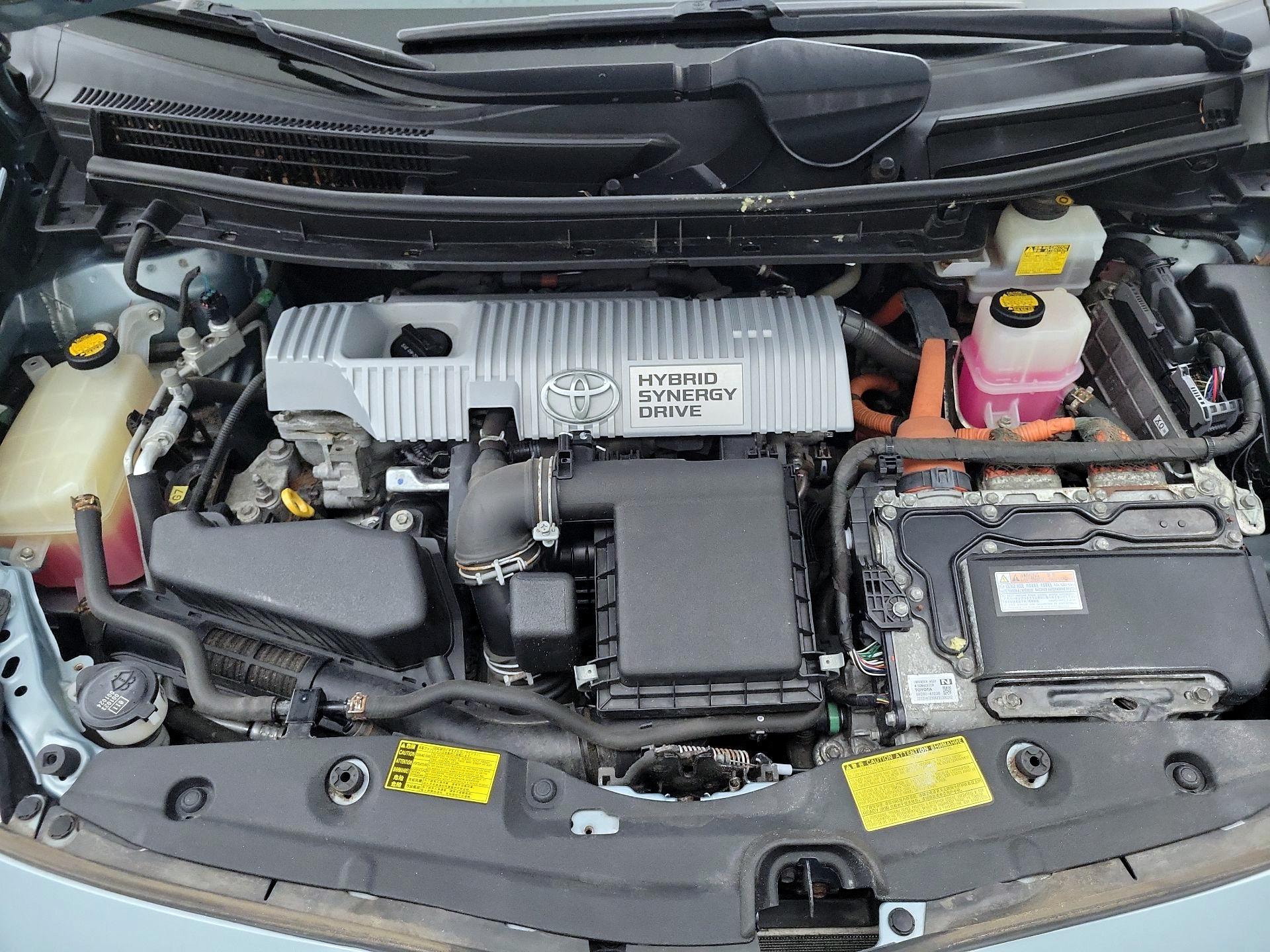 Thumbnail: 2014 Toyota Prius - 20