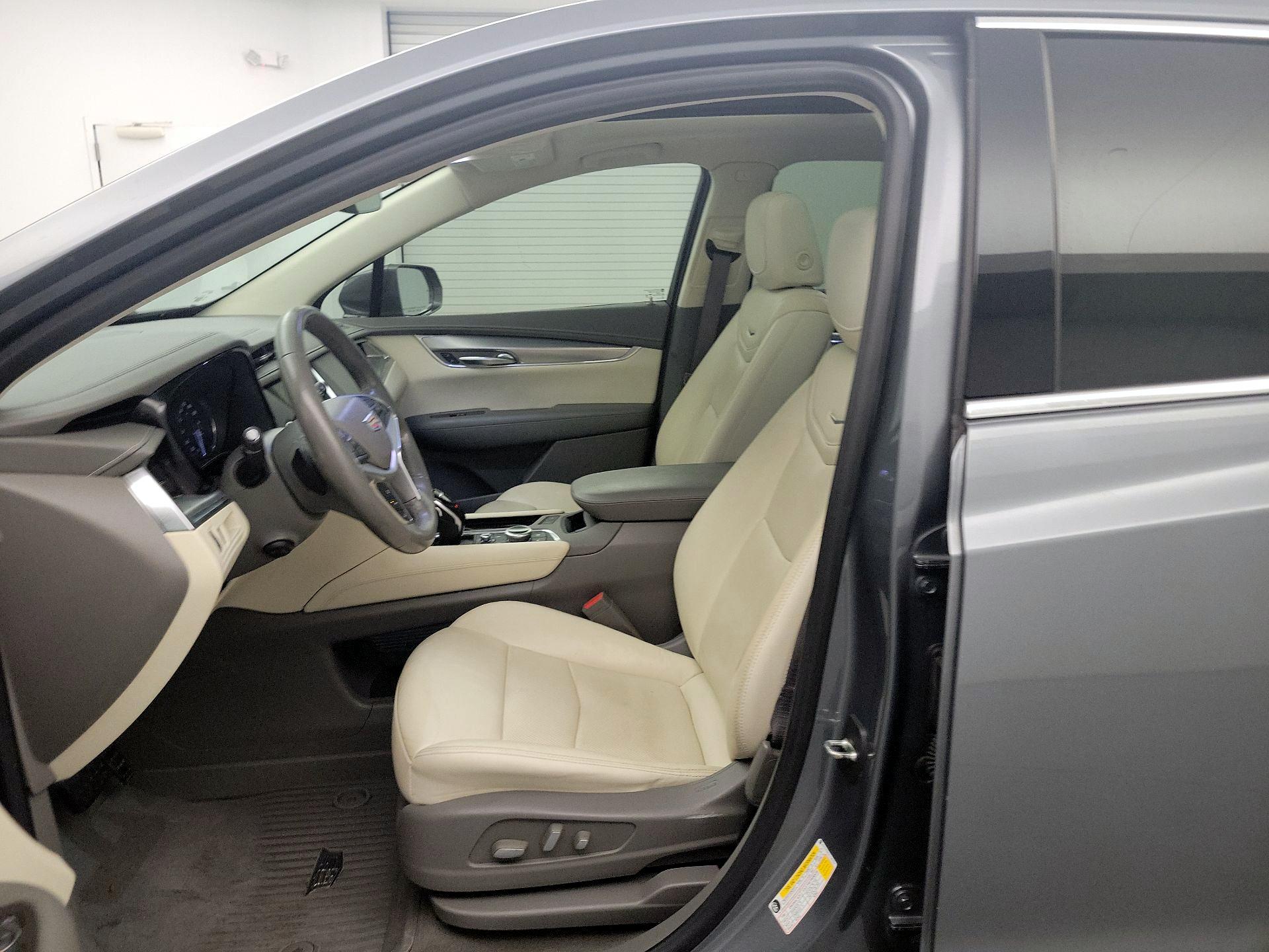 Thumbnail: 2020 Cadillac XT5 - 11
