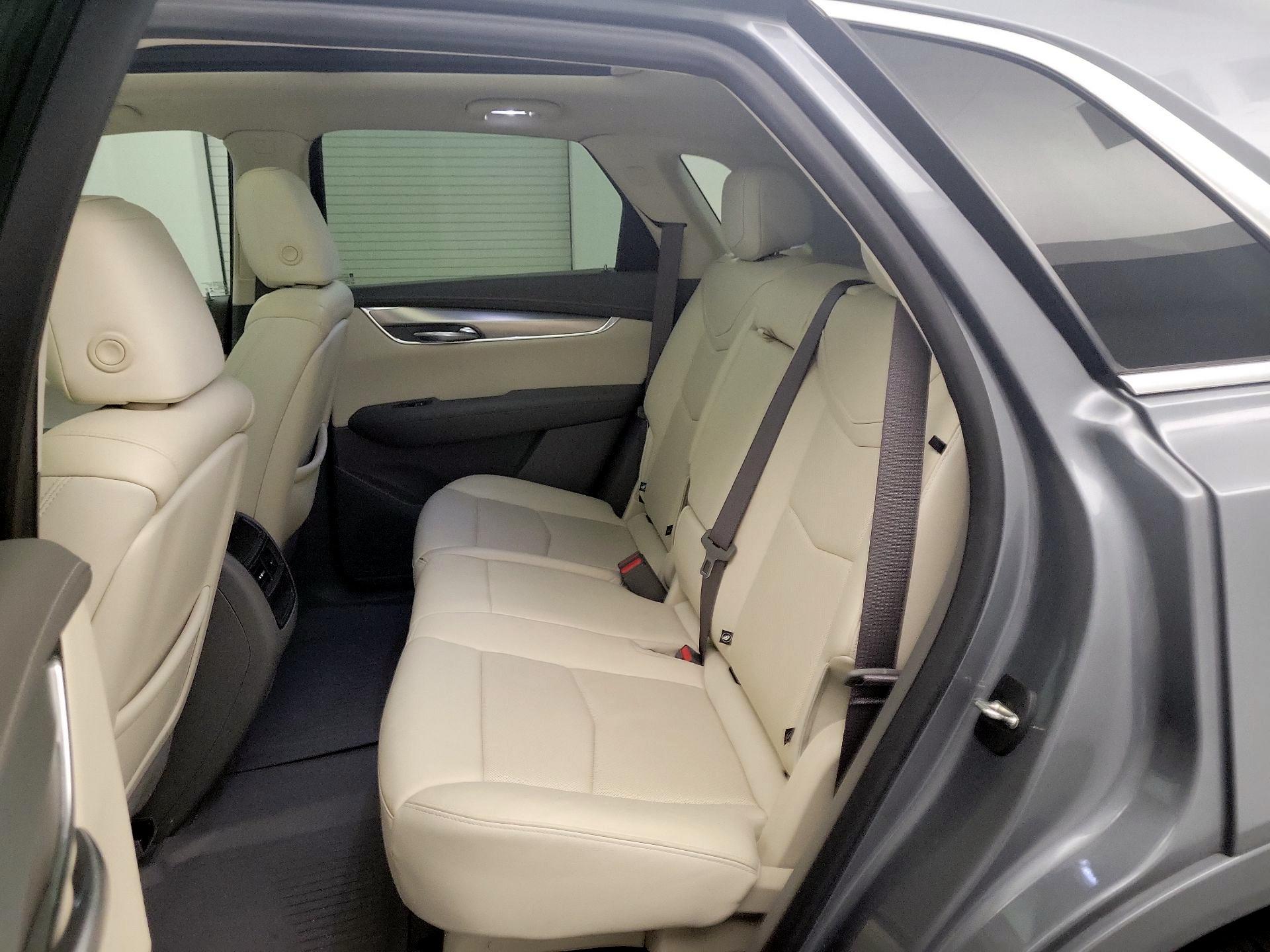 Thumbnail: 2020 Cadillac XT5 - 20