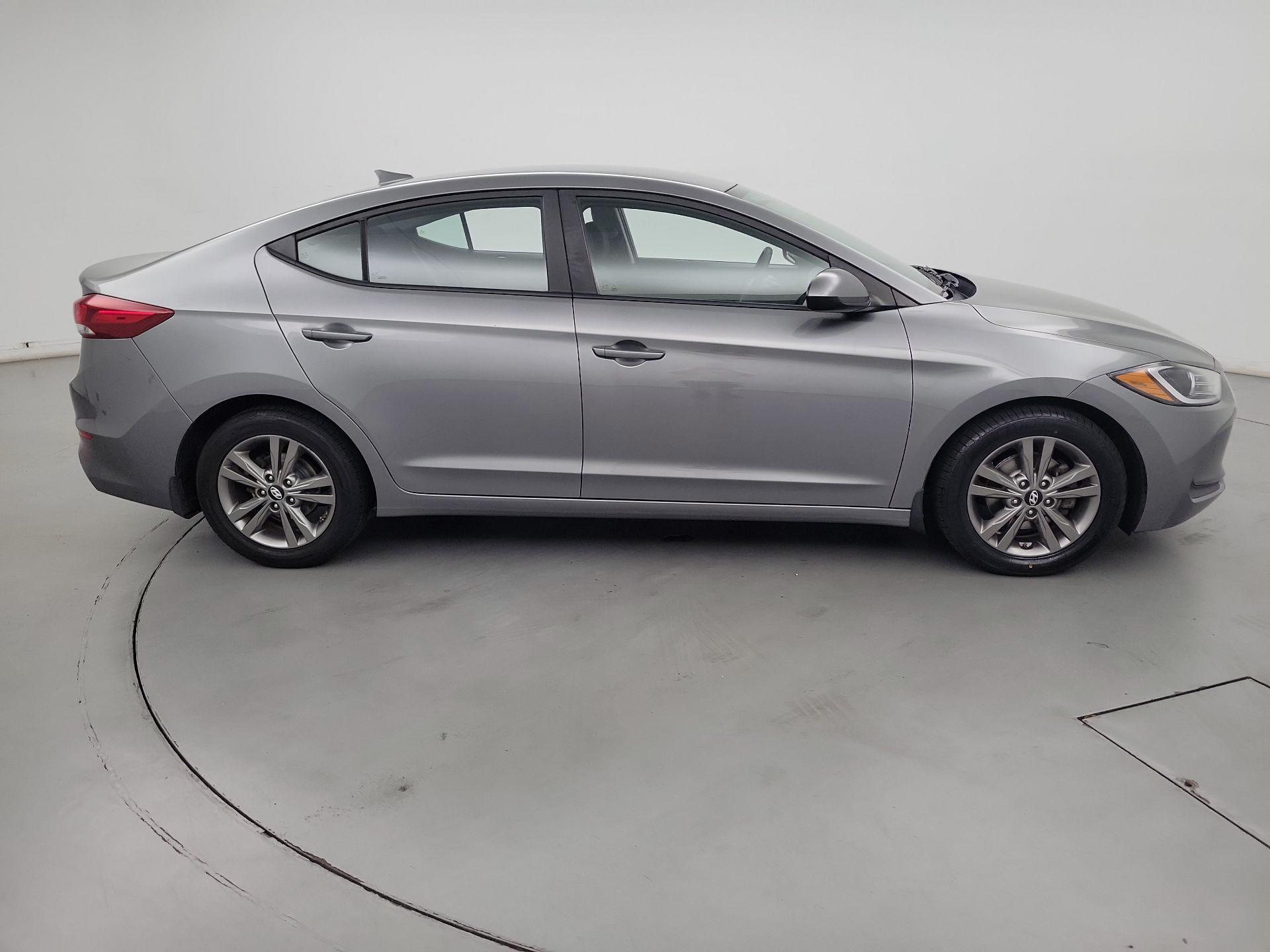 Thumbnail: 2018 Hyundai Elantra - 4