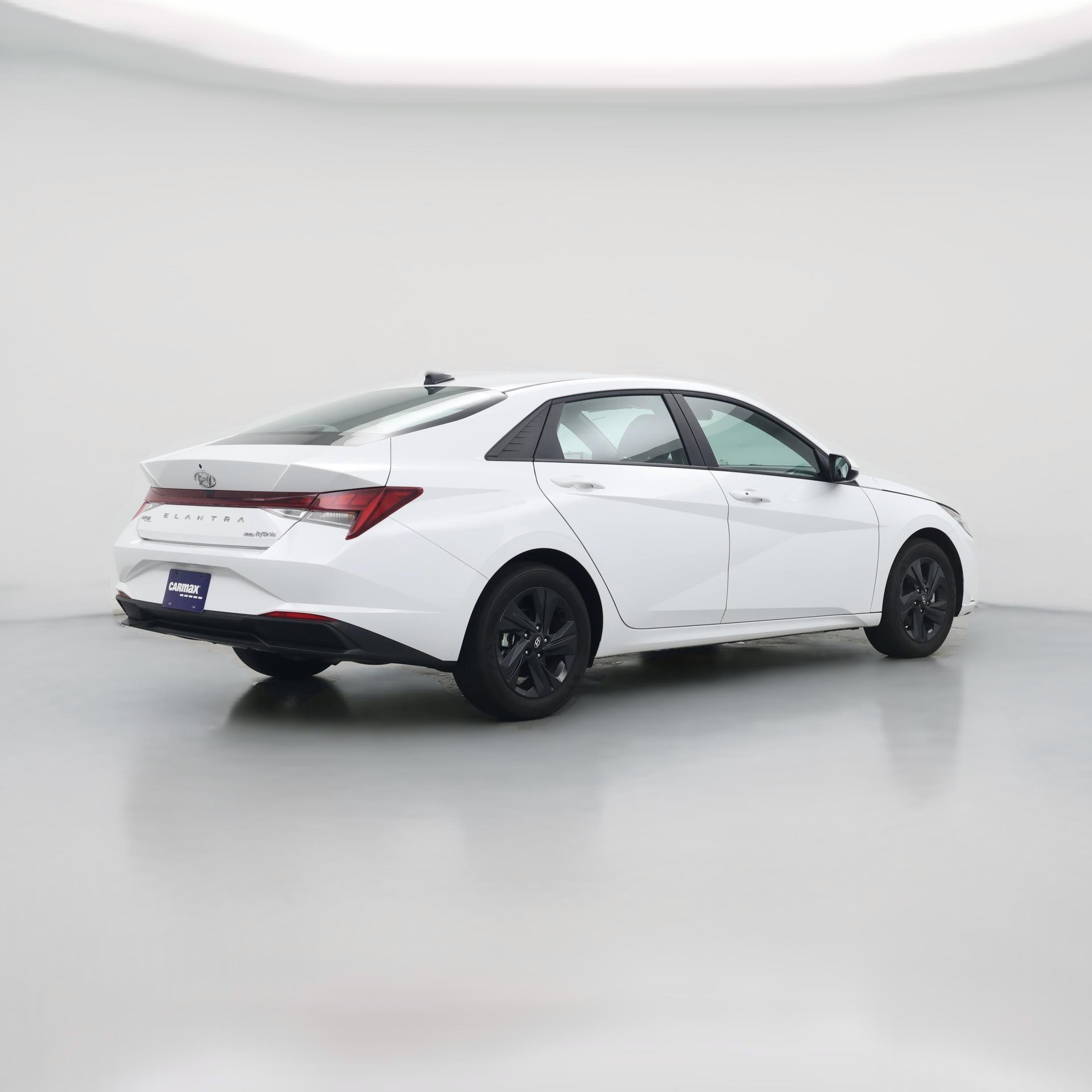 Thumbnail: 2022 Hyundai Elantra - 1